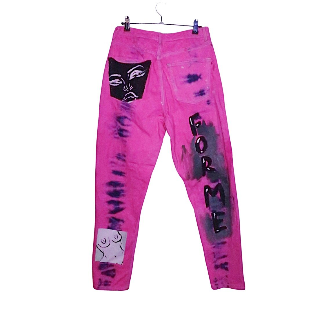 4663CCC5-2073-4ABF-8082-4EC30B484951