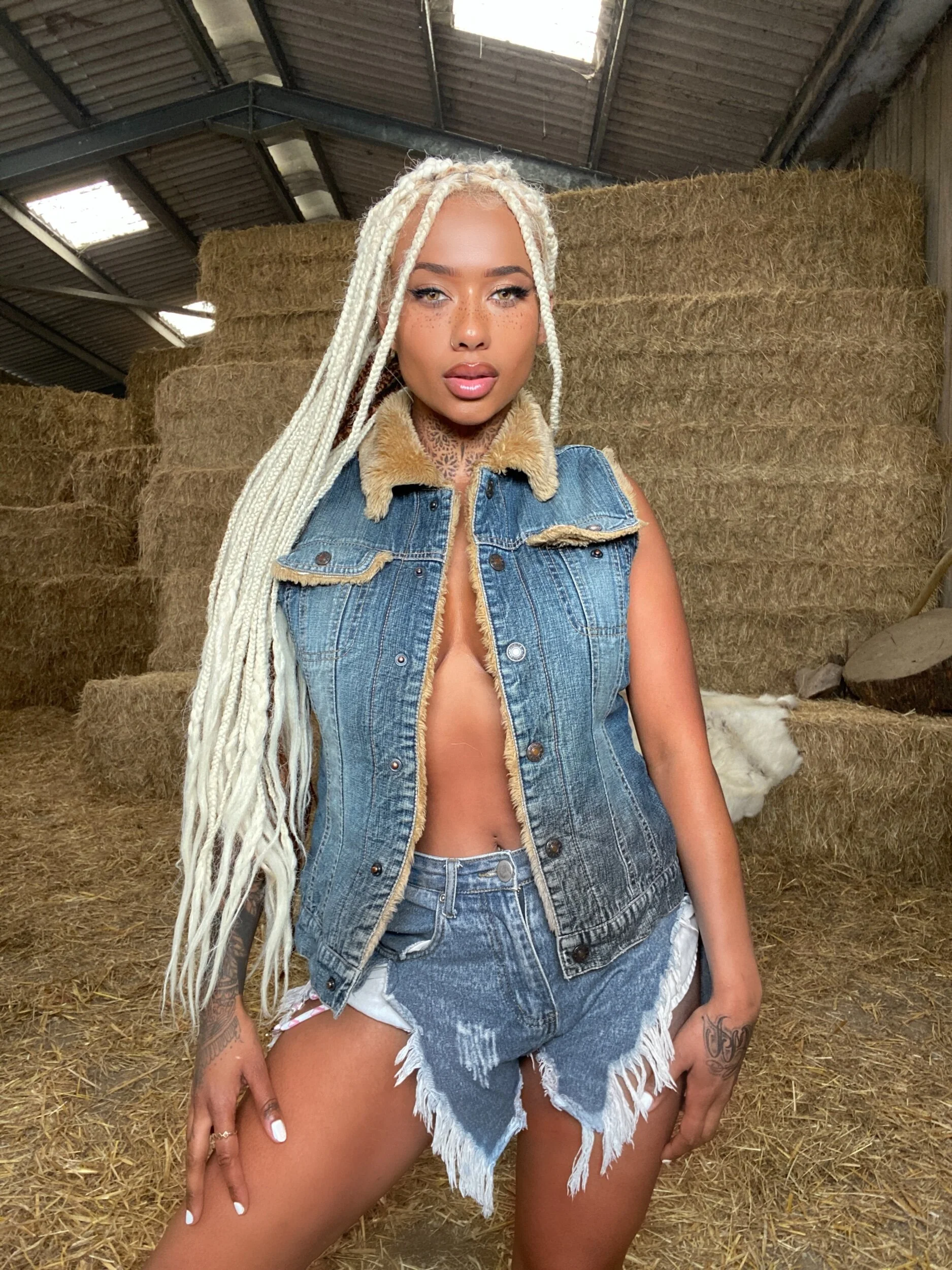 B0DAEB5D-3C95-4D2A-92EC-B3050839F3DC