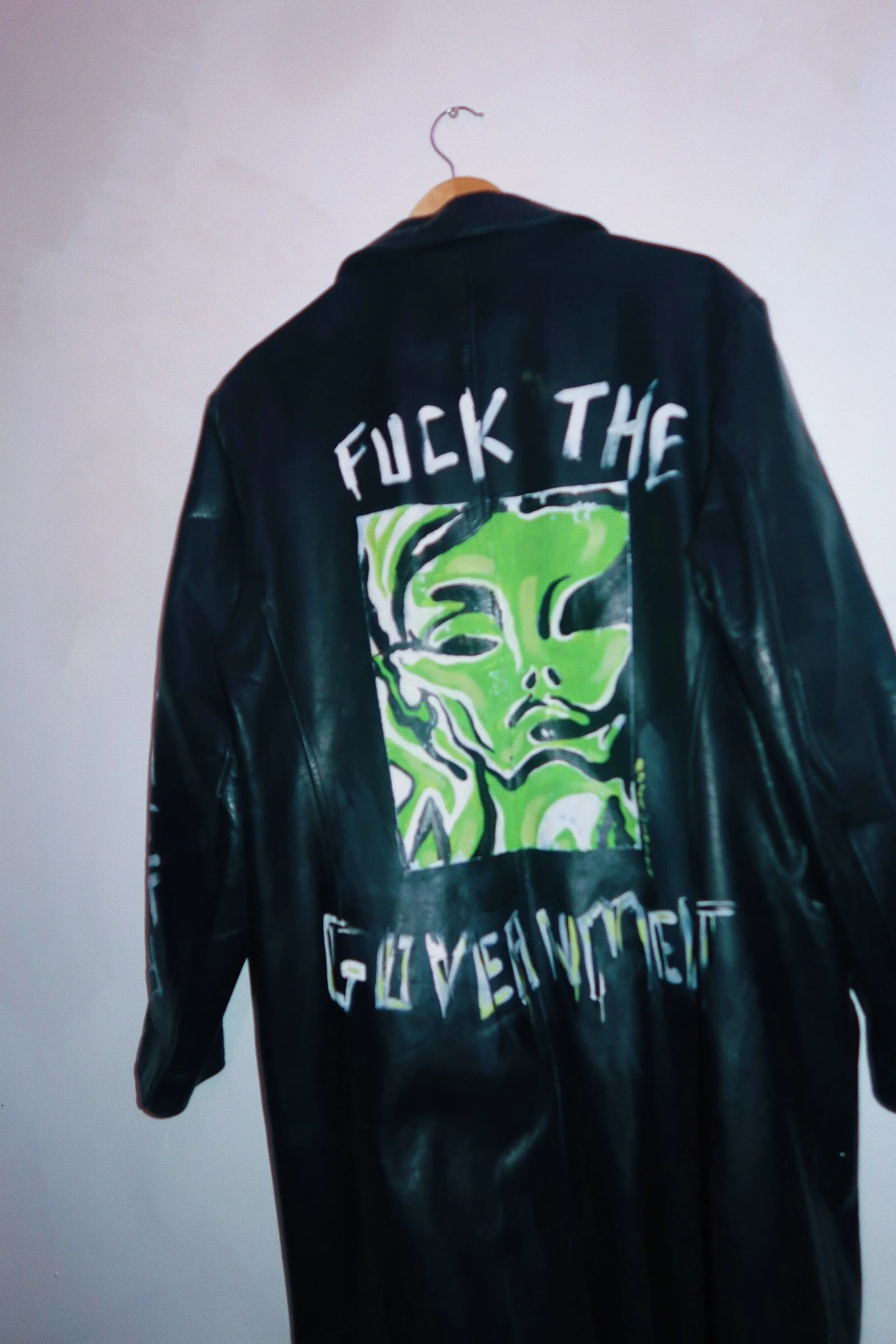 3987D30F-3D84-4E57-A4BB-1487569FD503