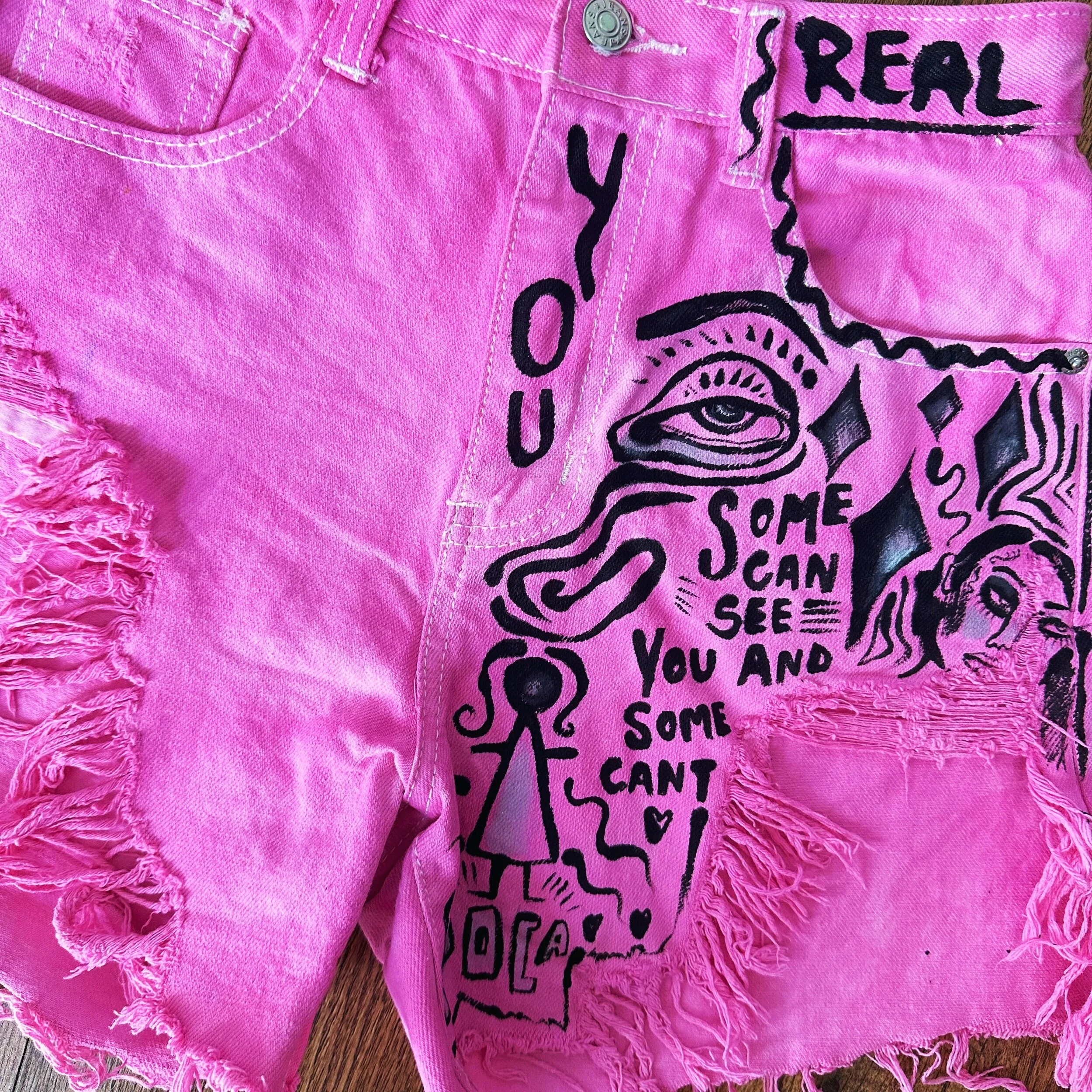 4323BC34-900E-413E-A640-7E346E5DF6C0