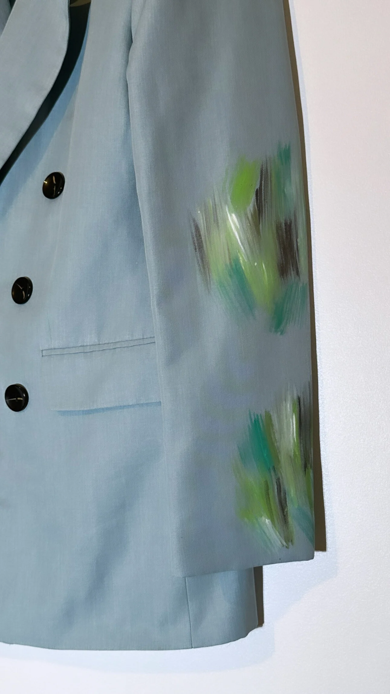 C5A5D8BA-E591-4A42-A5BE-46F25DD3F644