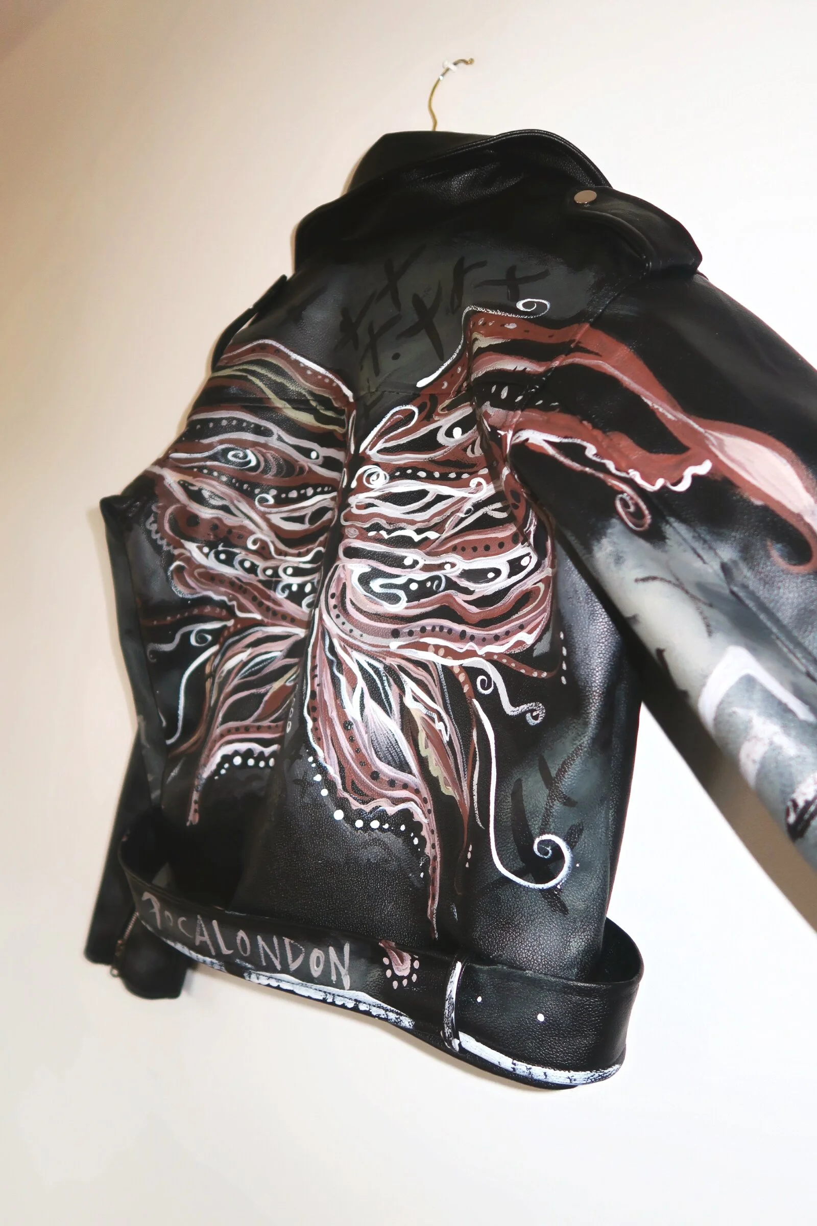 D9B12FEC-931B-4D06-B8B3-5481FA2C63FD