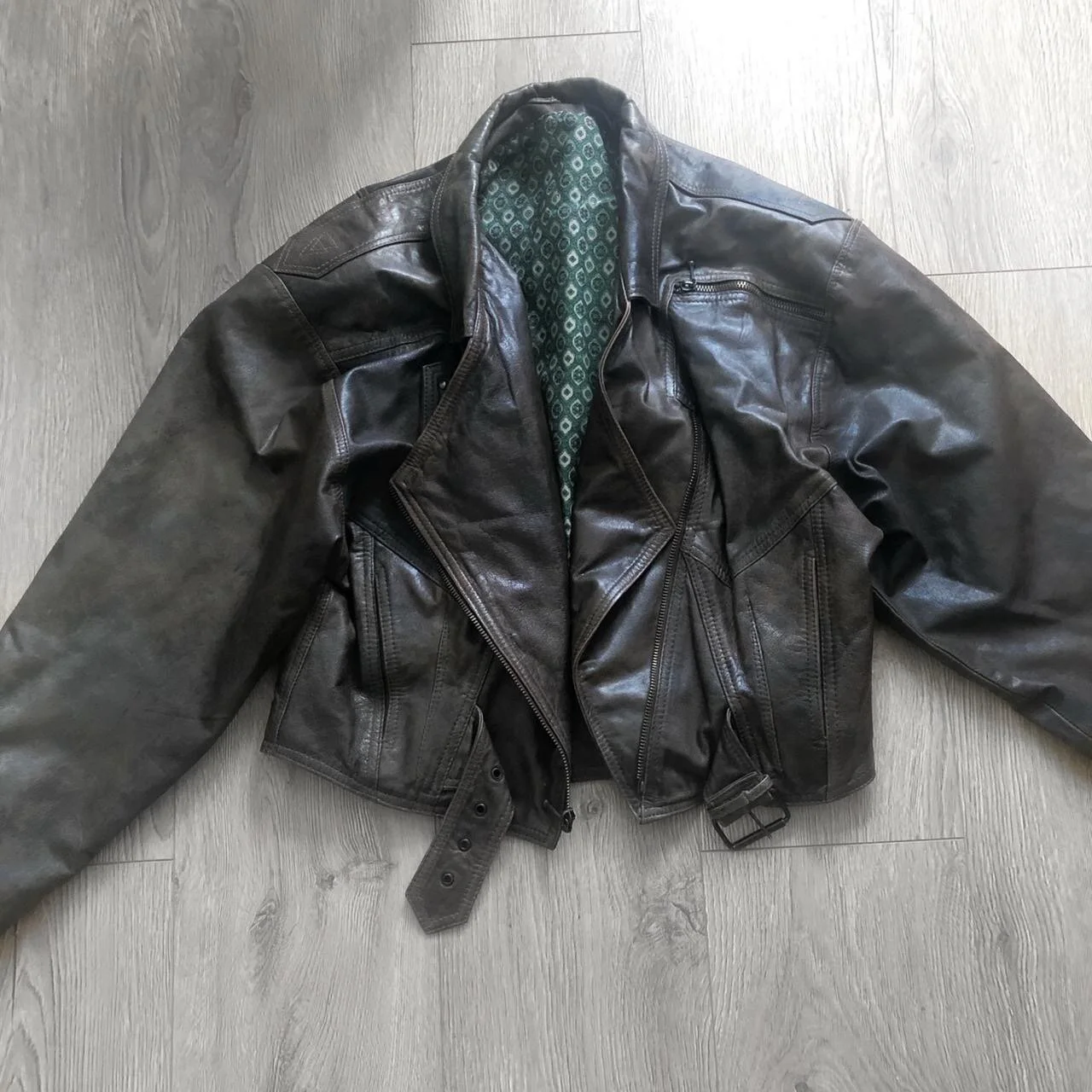 242E015A-328D-4FD6-82DA-41C47AEAC974