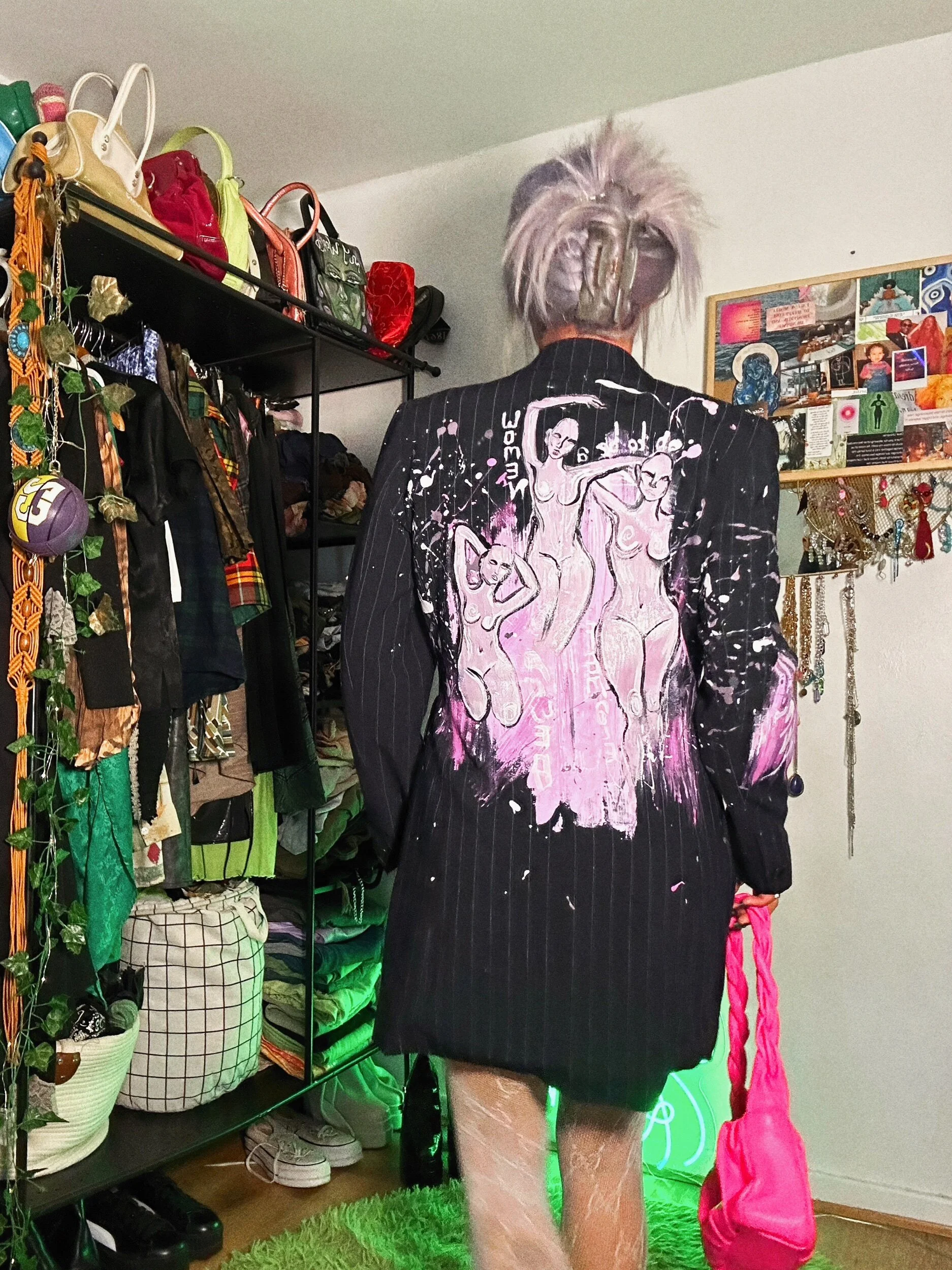 66D05A49-A3D2-4EDF-B9C7-AFEA2C7D3E9E