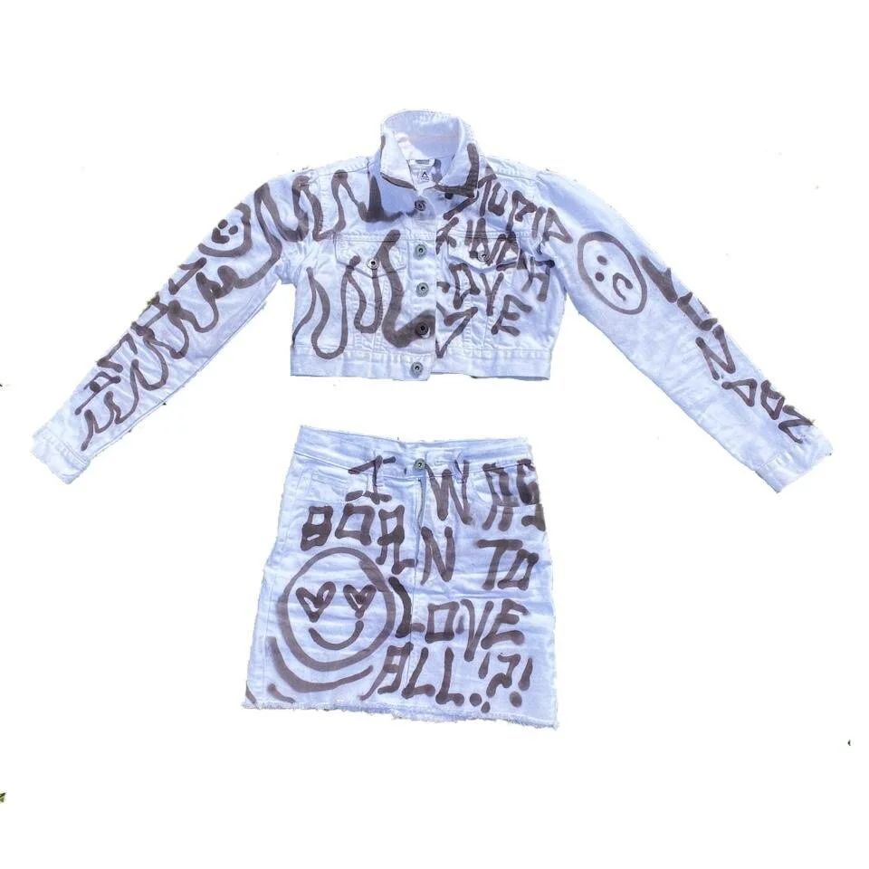 E1536FA4-CC2D-42D9-BCF8-9B040F16B86E