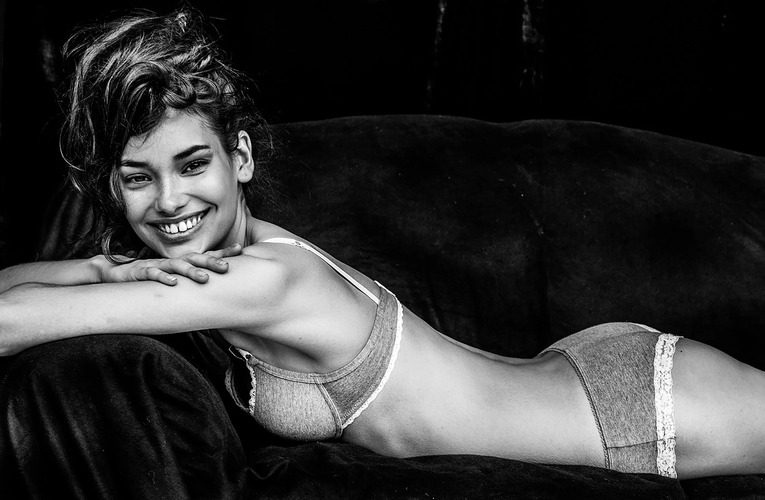 143-lingerie.jpg