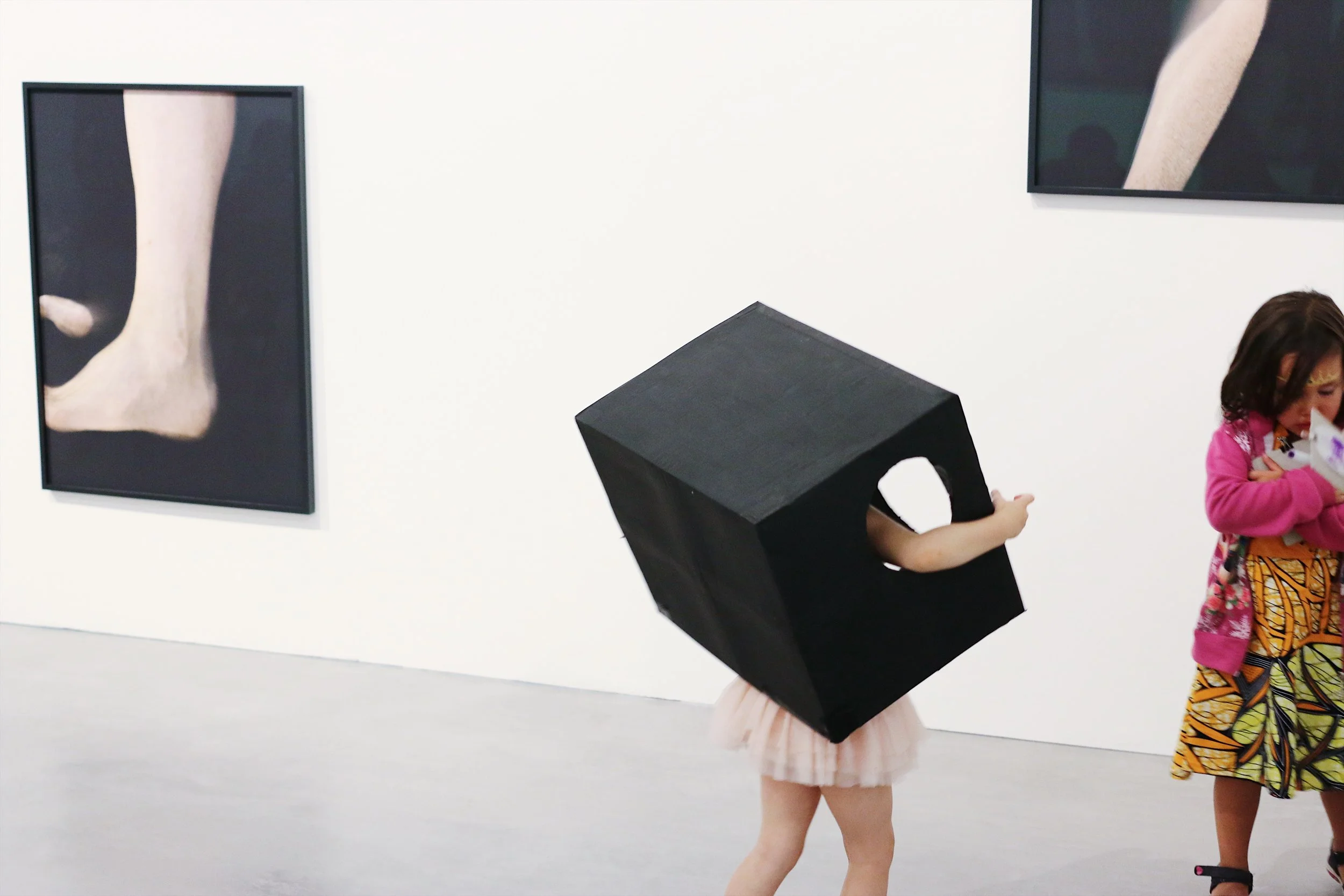 Child exploring the art in Berlinische Galerie