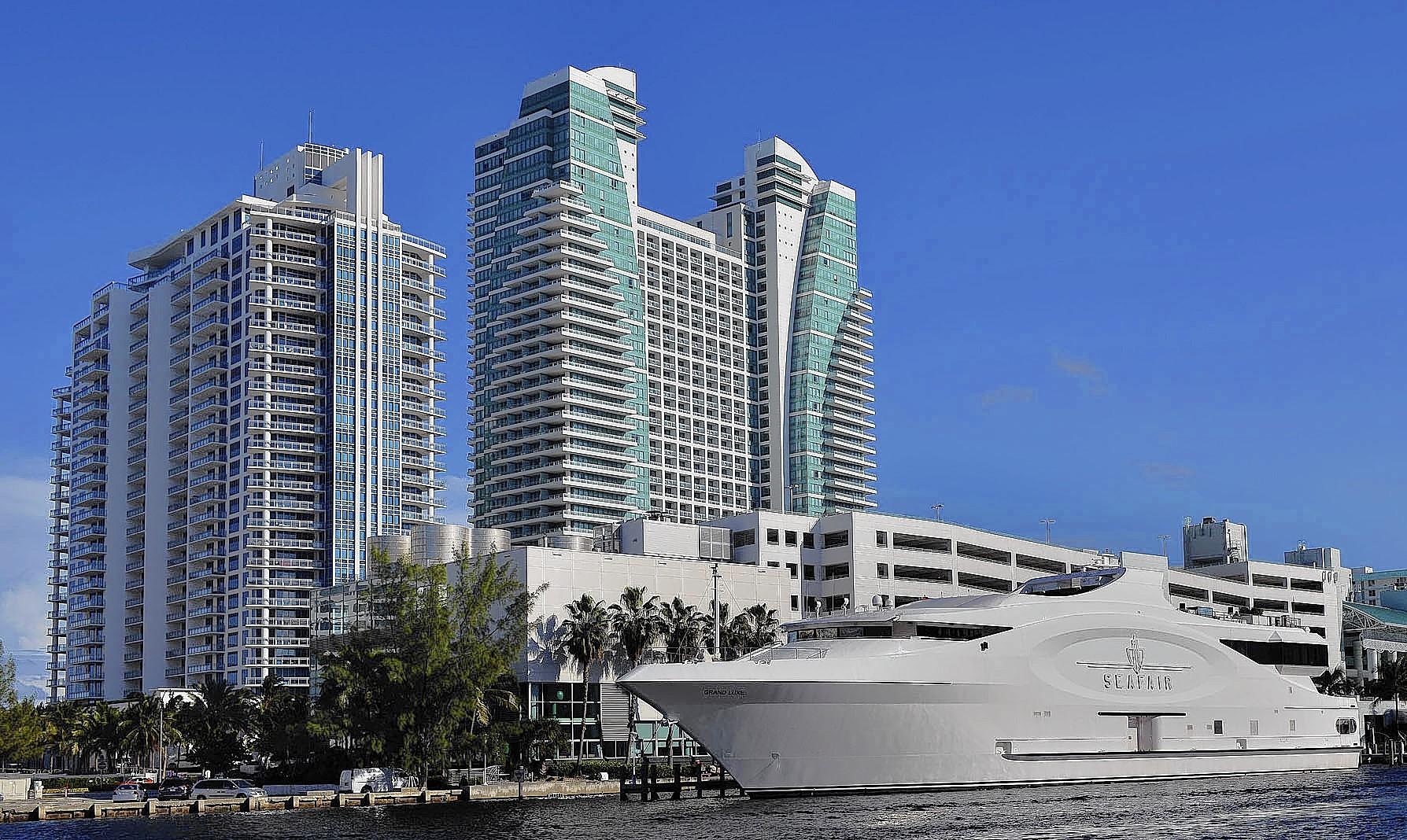 Diplomat-residences-Hollywood.jpg