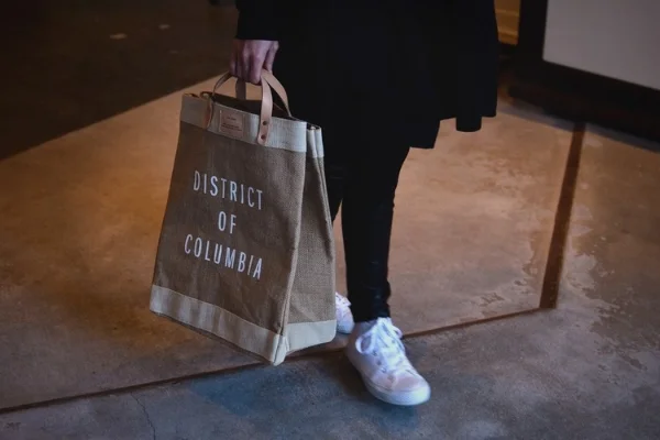 apolis.jpg