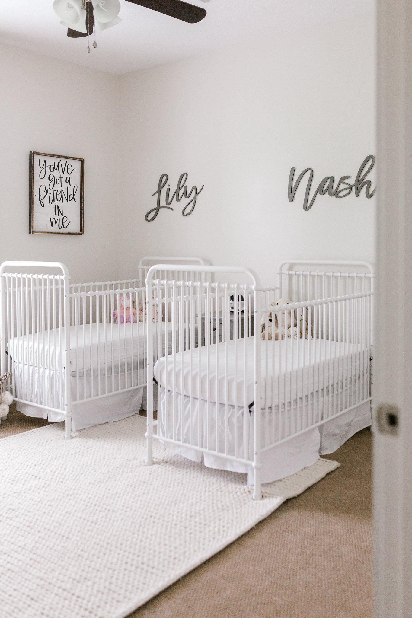 Lily and Nash Newborns-20.jpg