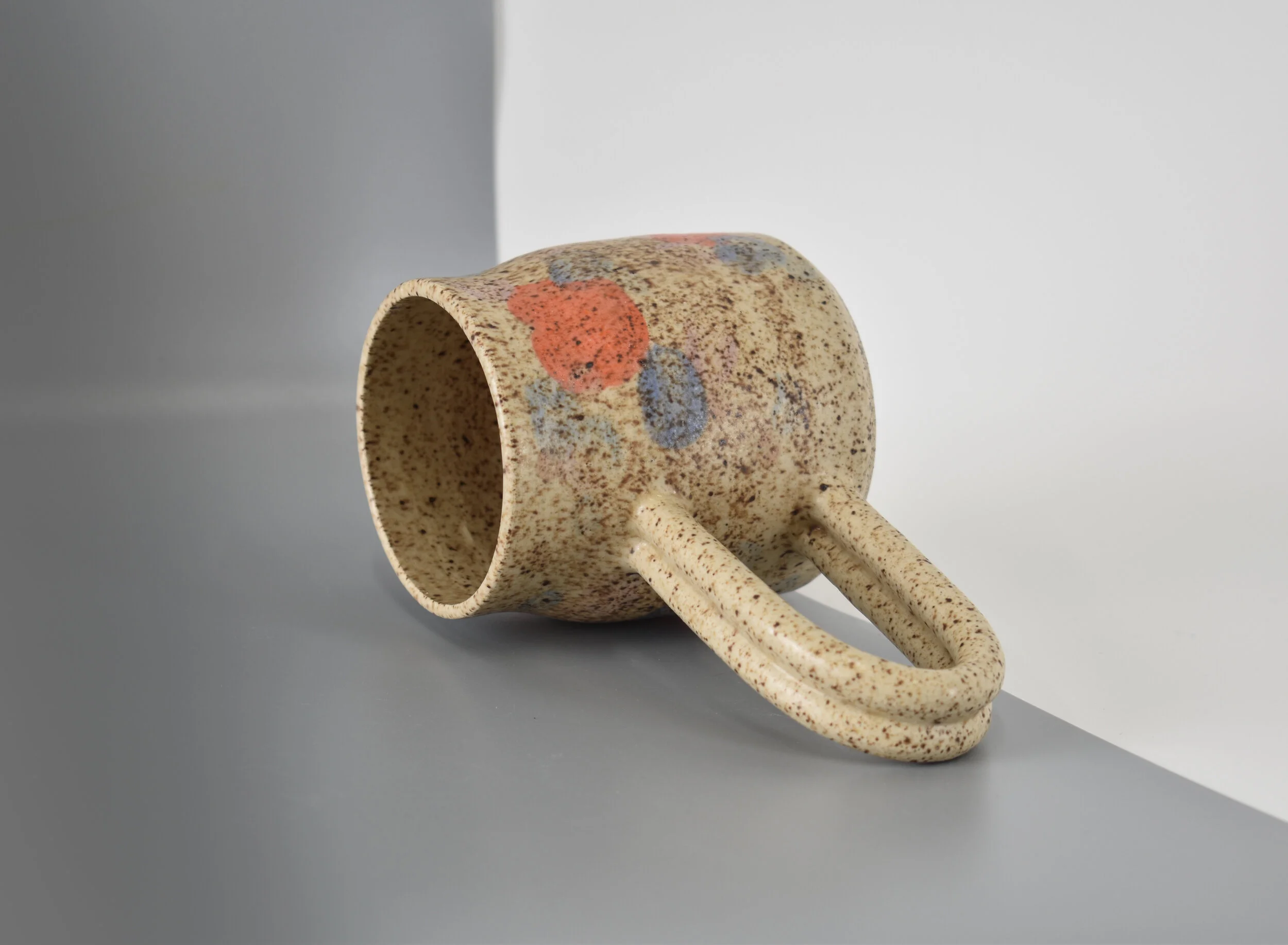 Party Mug Orange Motif Side.jpg