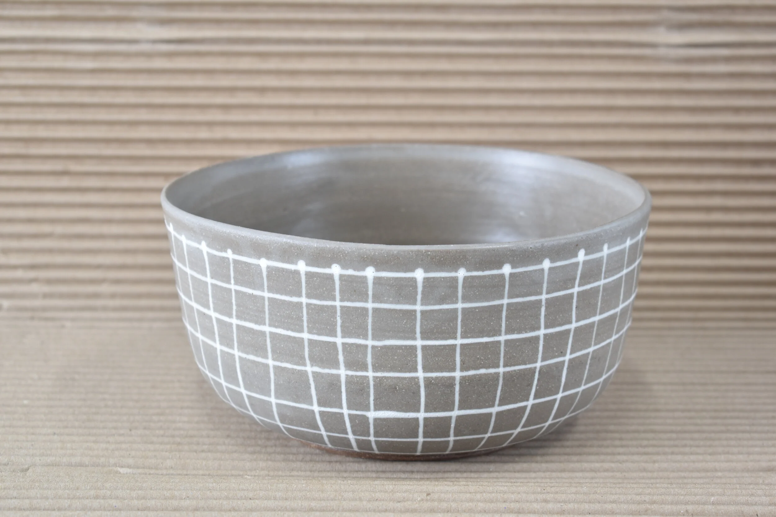 Medium Grid Bowl