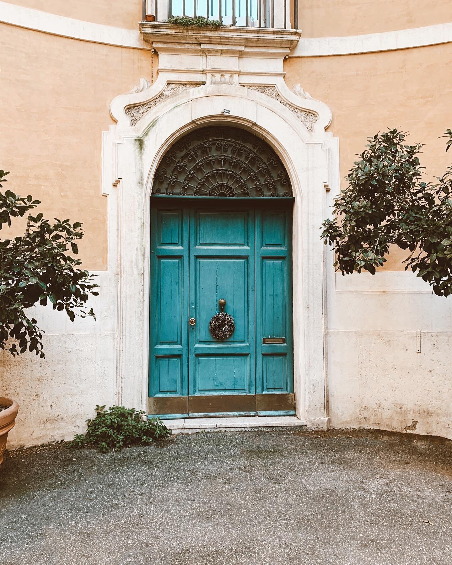 I have always loved photographing doors while traveling. #romeitaly #travelphotography