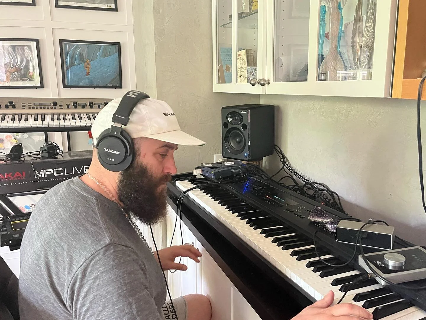 47. 🎂
Overly grateful, inspired, happy and healing. 

Started the day with a power outage&hellip;which any ASR10 owner knows means you have start over on the beats you were working on. But as the wise @lurayfield reminded me - &ldquo;They ALWAYS com