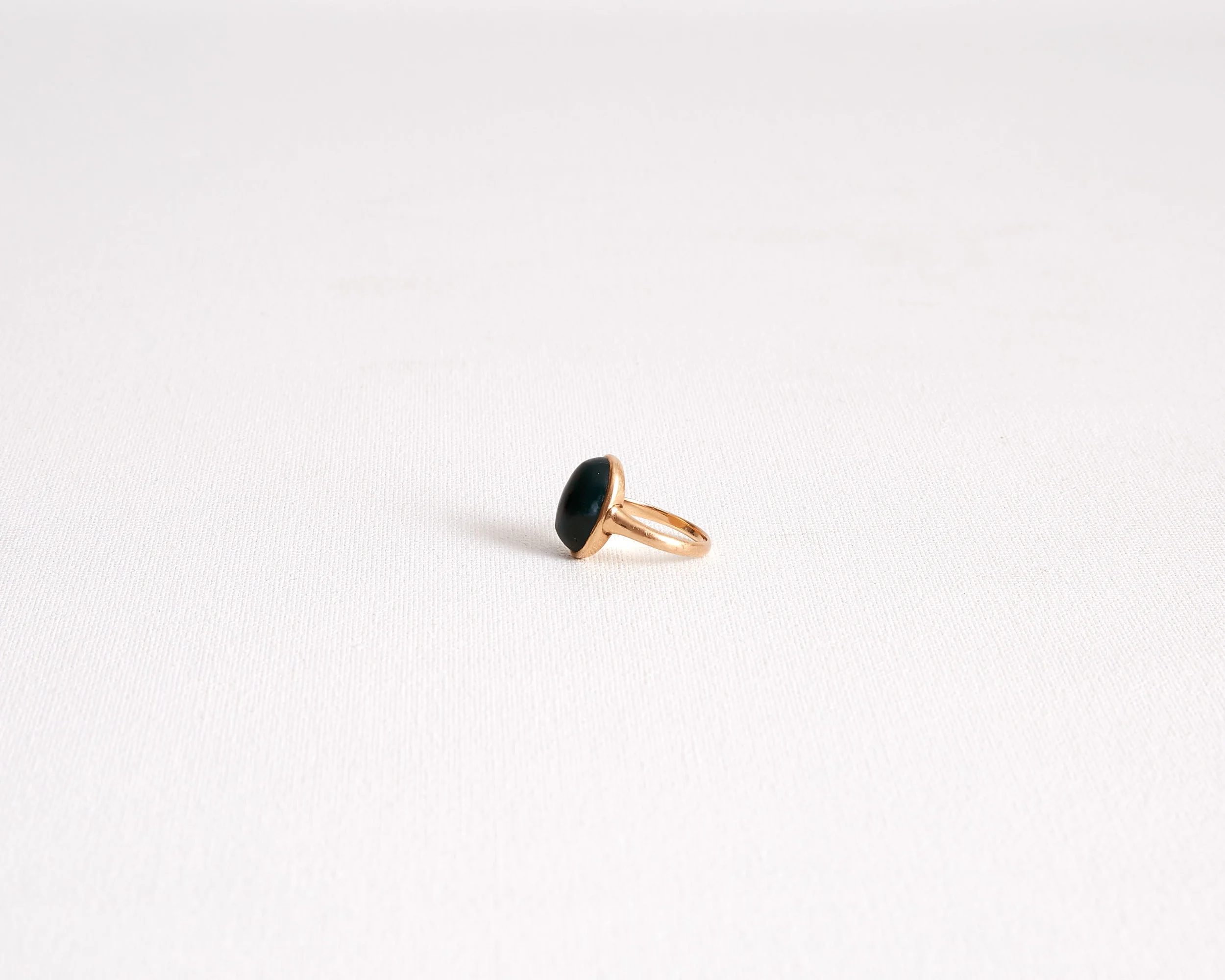 Oval Bloodstone and 10k Gold Cabochon Ring