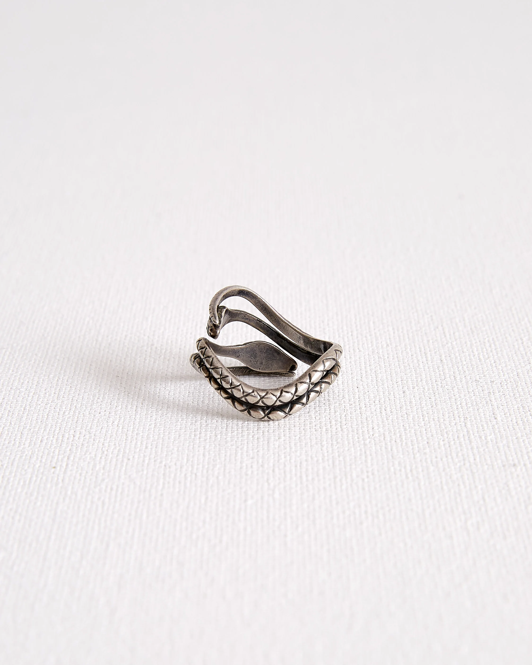 Silver_Snake_Ring_Vintage 9.jpg