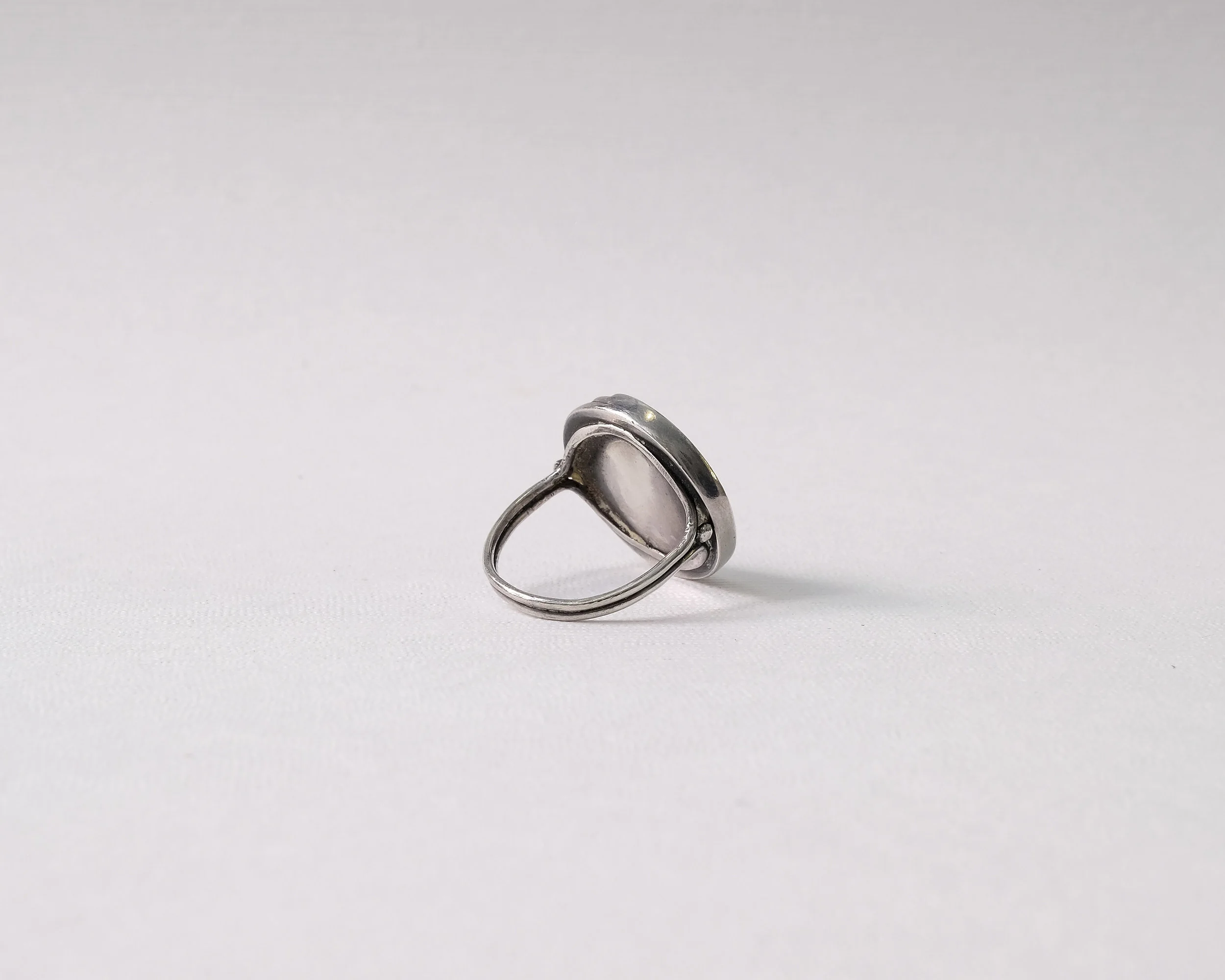 R_Art Deco Silver Geometric Circular Ring 2.jpg