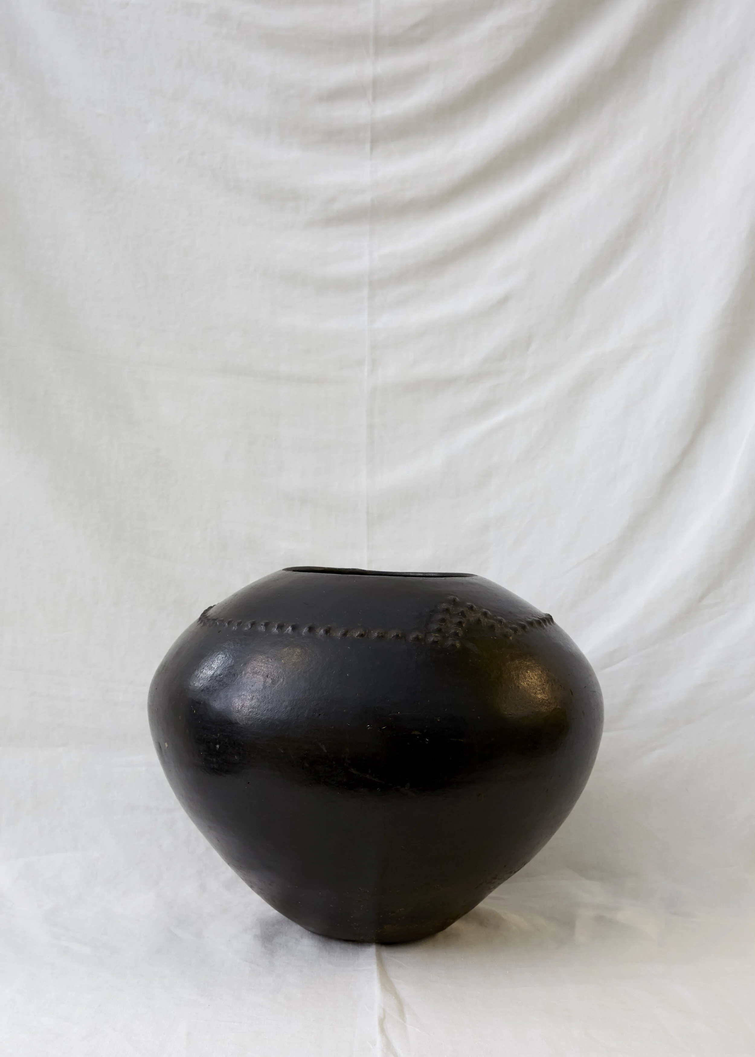 Zulu Pot.jpg