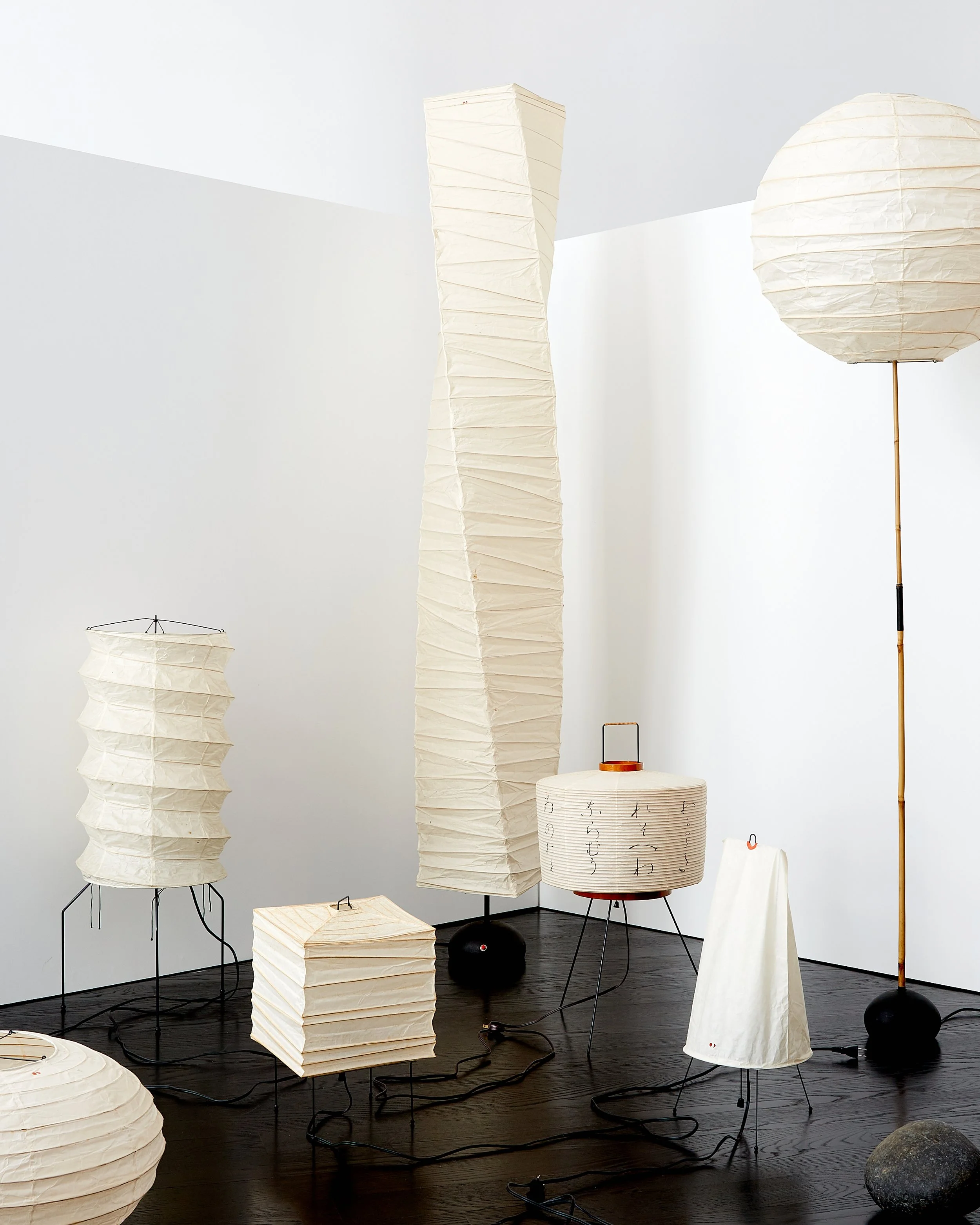 Early Isamu Noguchi Akari Light Sculpture, Model 3X Table Lamp  