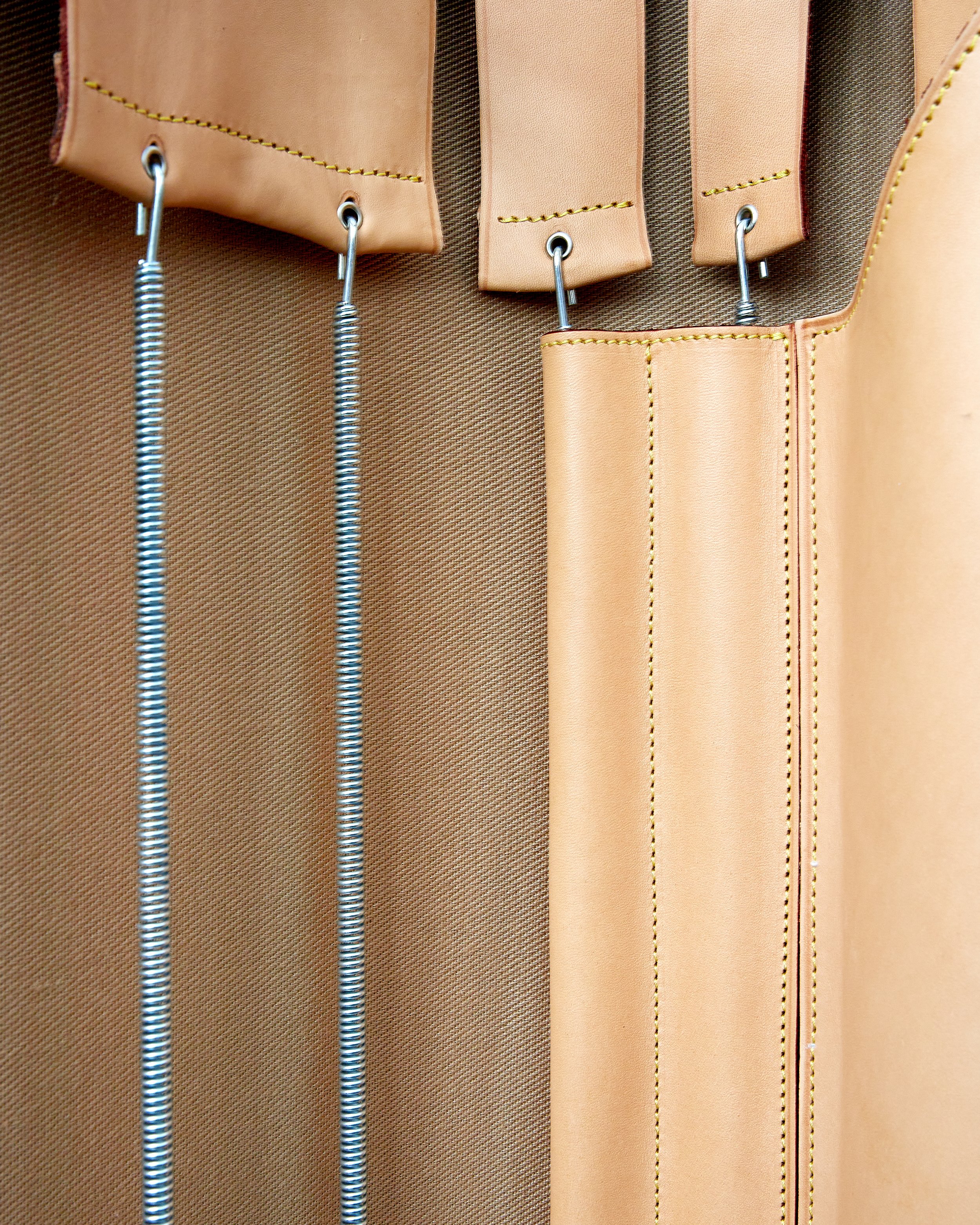 Sedia Louis Vuitton LC4 di Charlotte Perriand per Cassina, 2014 in