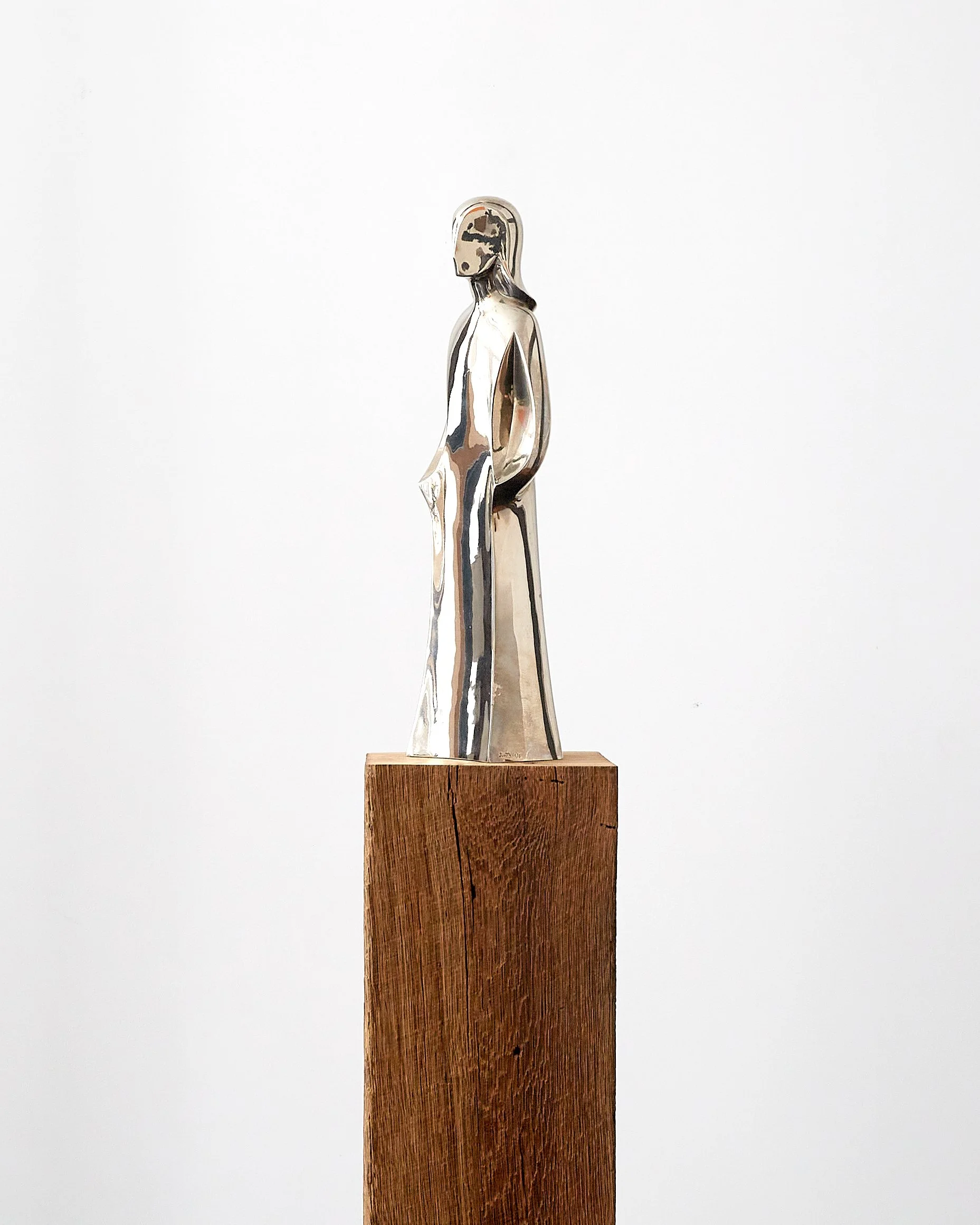 ricardo_scarpa_moderist_silvered_bronze_sculpture_of_woman_1970 4.jpg