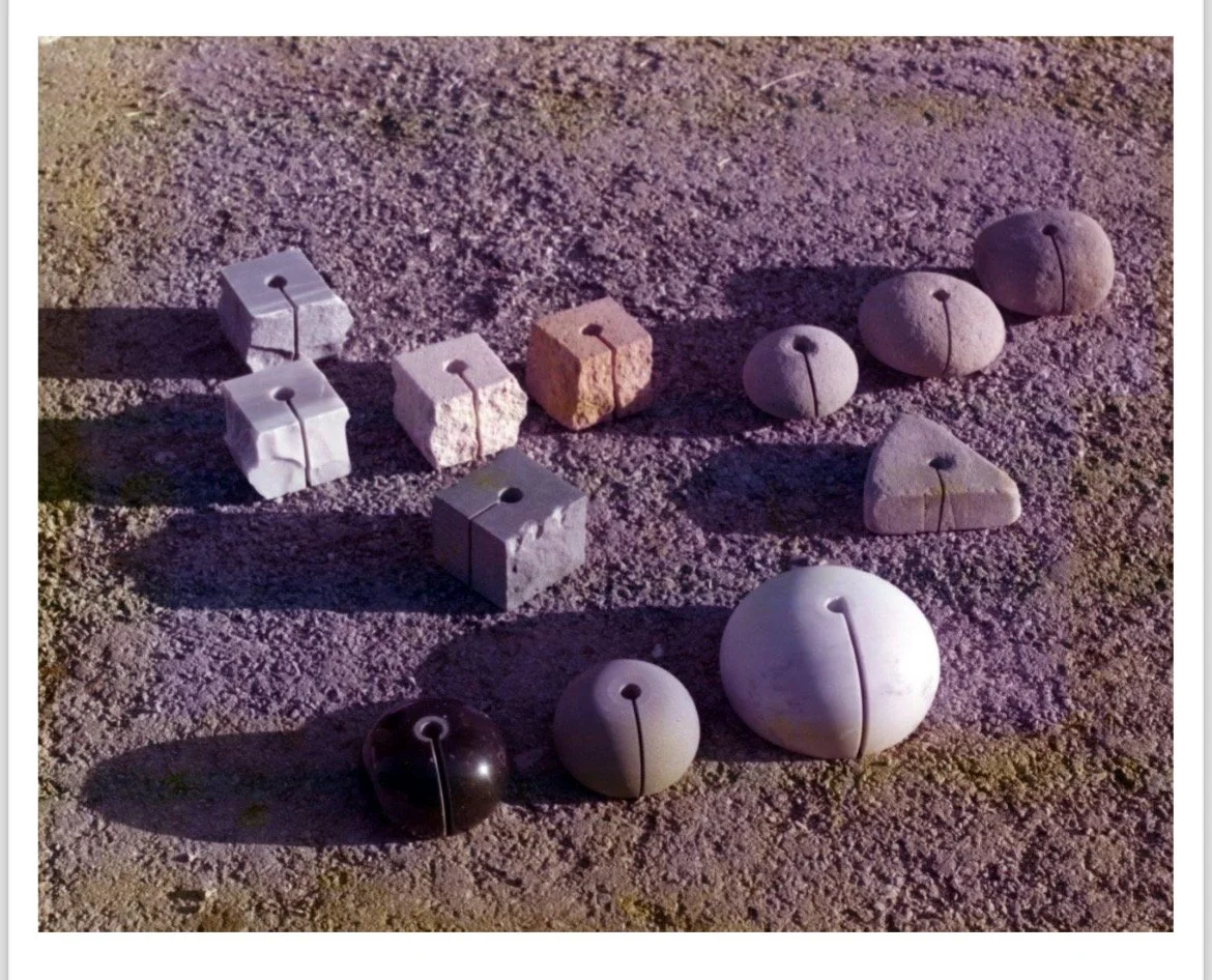 ZIZIページ　イサムノグチ Unique Isamu Noguchi Akari Light Sculpture 32N with Ligurian Stone