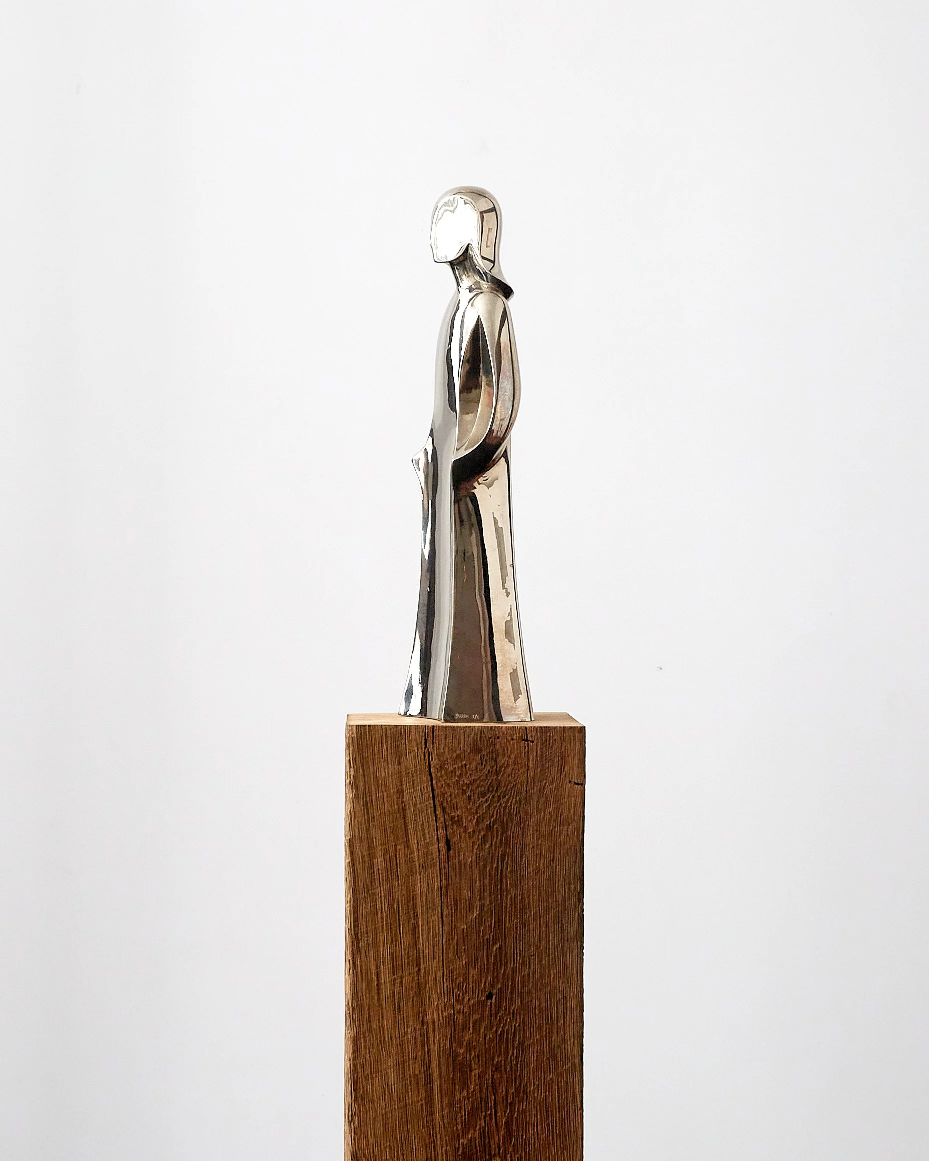 ricardo_scarpa_moderist_silvered_bronze_sculpture_of_woman_1970 9.jpg