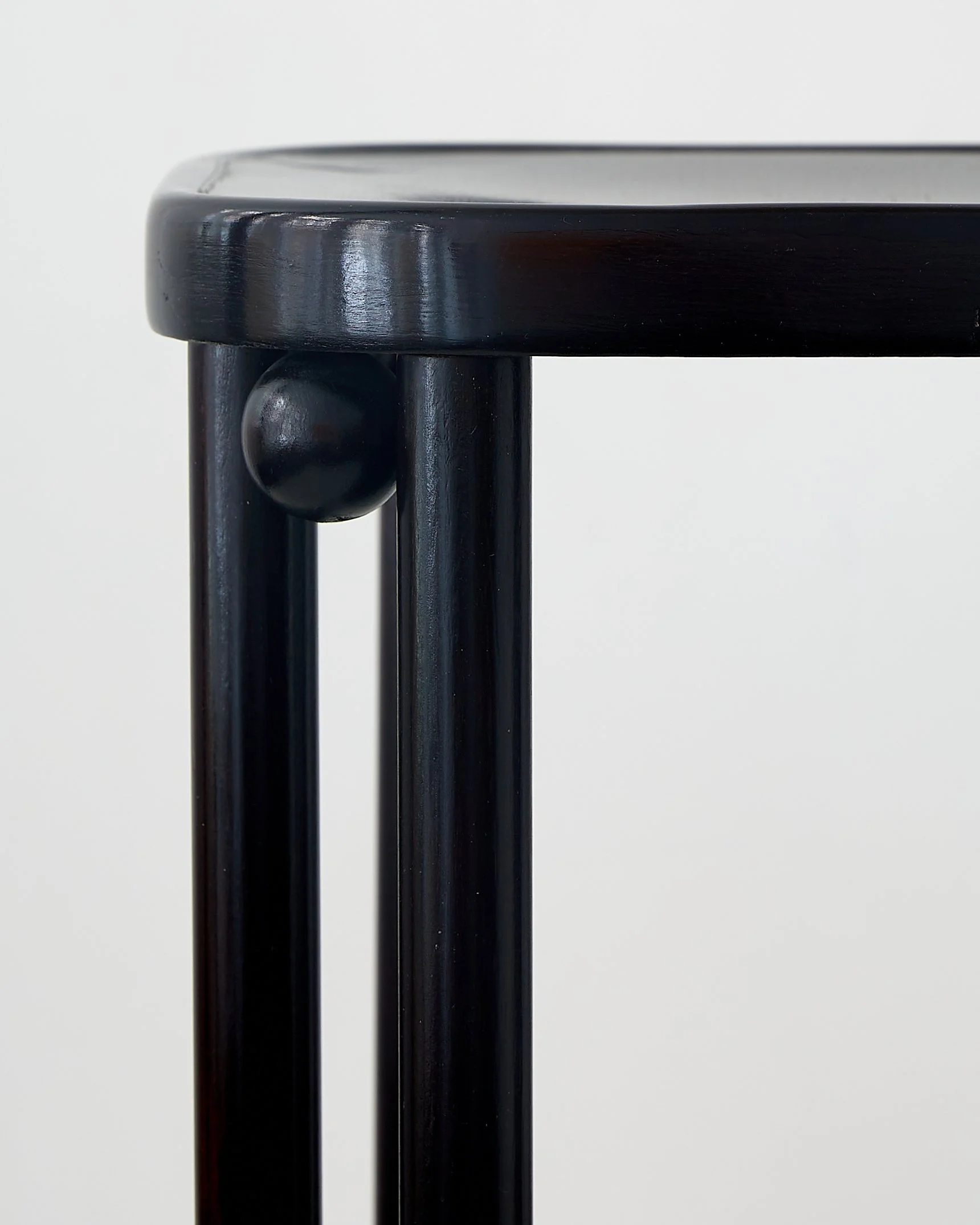 josef_hoffman_thonet_stand_isamu_noguchi_radio_nurse_guardian_ear 6.jpg