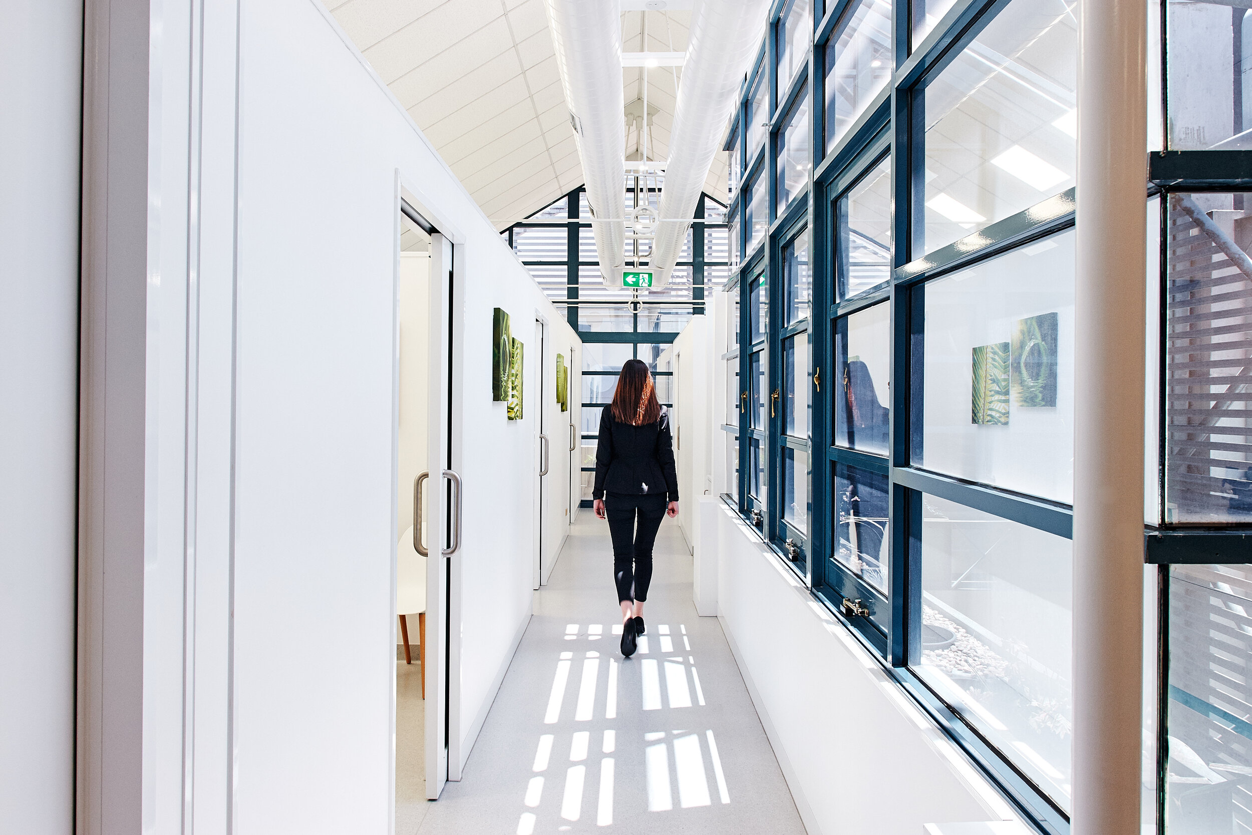 Dentist Melbourne Invisalign + Teeth Whitening + Clear Braces