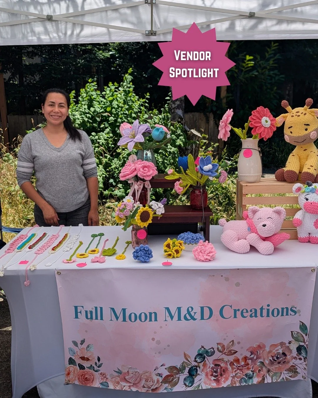 🧶 Vendor Spotlight- Full Moon M&amp;D Creations 🧶 

Full Moon M&amp;D creations sells a variety of products useful for everyday activities. They handcraft good quality crocheted products such as bags, jewelry boxes, makeup bags, hats, wallets, keyc