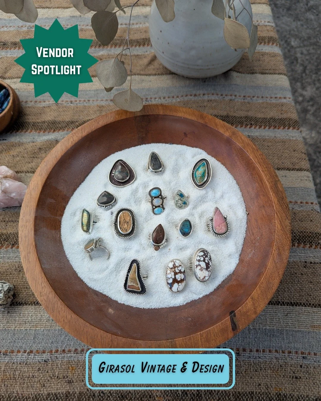 ✨ Vendor Spotlight- Girasol Vintage and Design ✨

Girasol Vintage and Design is a mixture of apparel and accessories. Hand crafted jewelry is made locally by Monique Macias. While vintage clothing and household items are found in the region by Nathan