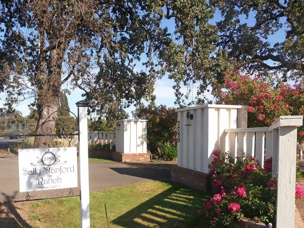 ranchentrance.jpeg