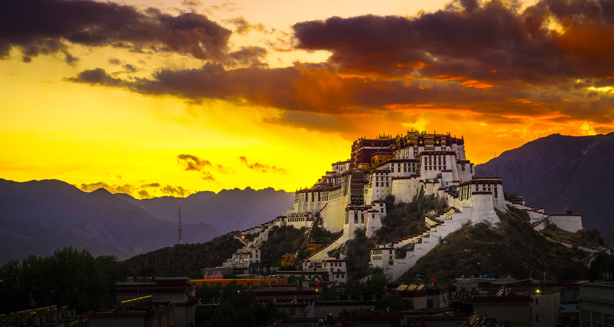 Potala Palace, Lhasa 2 (Tibet).jpg