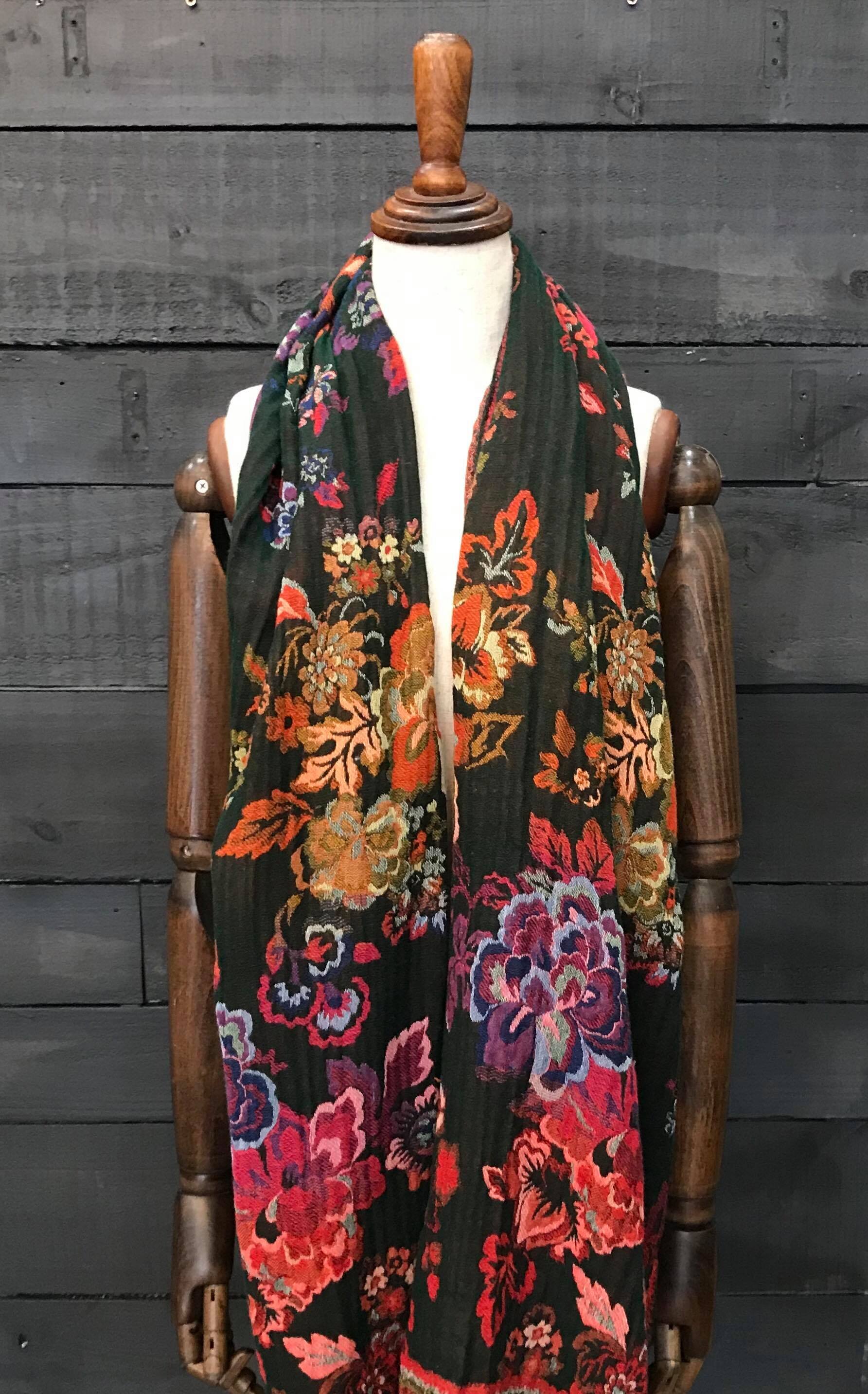 Jacquard floral scarf