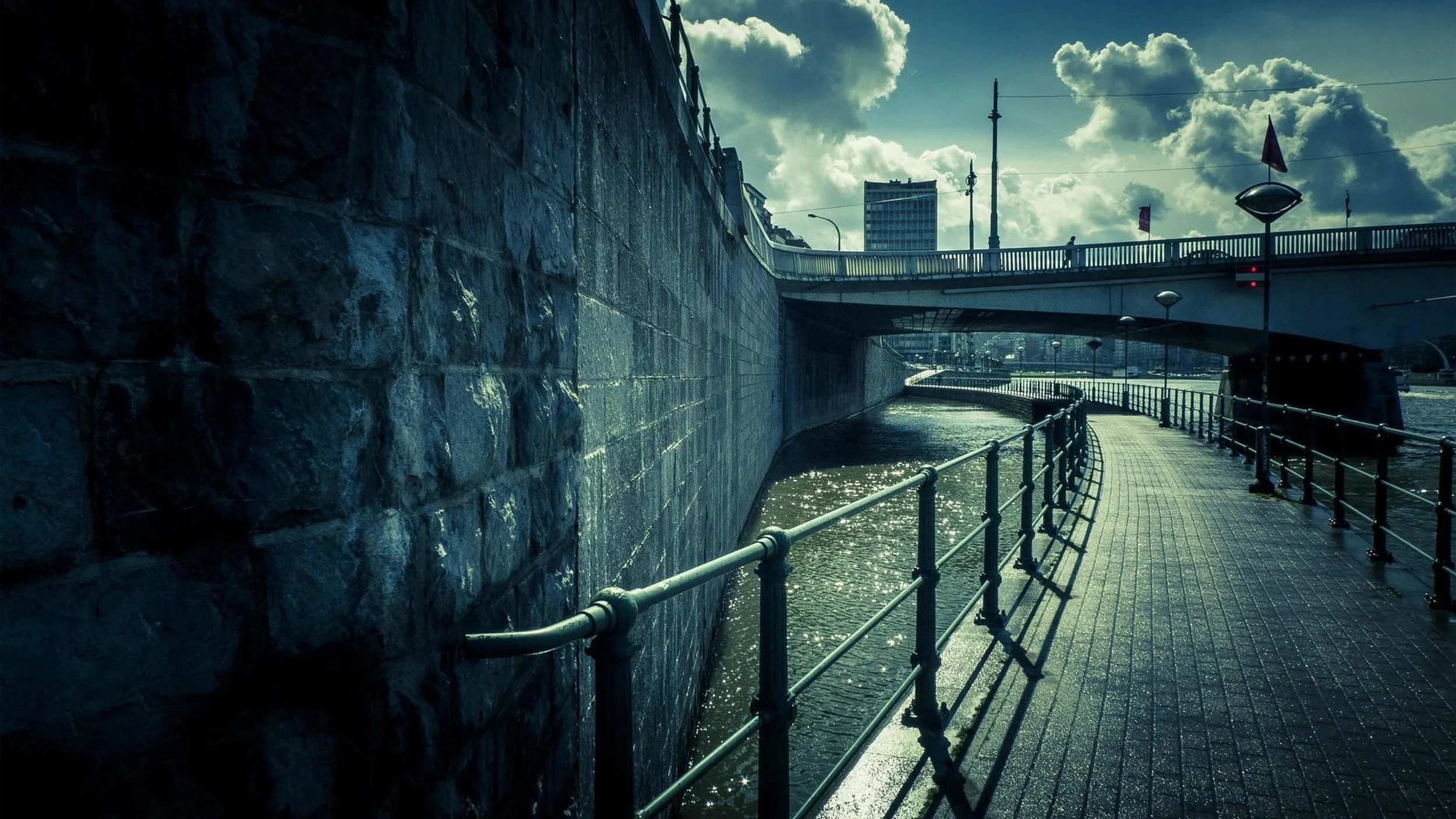 68752027-urban-wallpapers.jpg