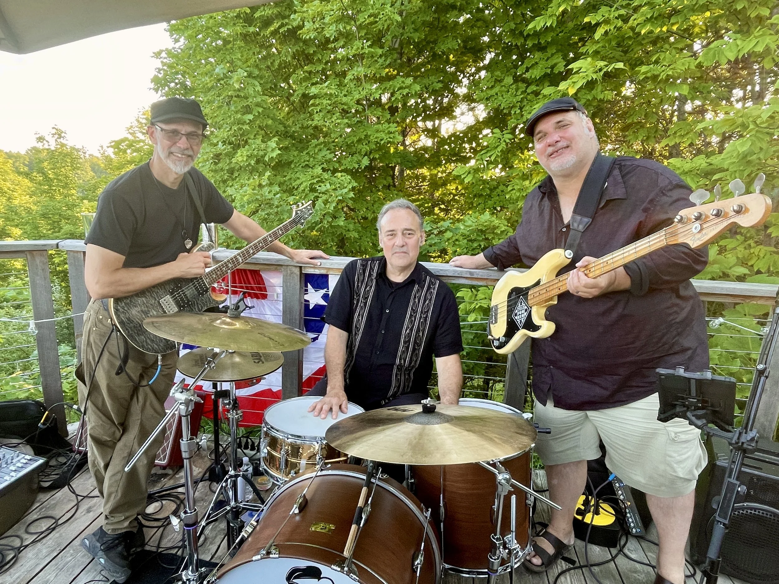 Live music with Jonathan North and Rock Hat