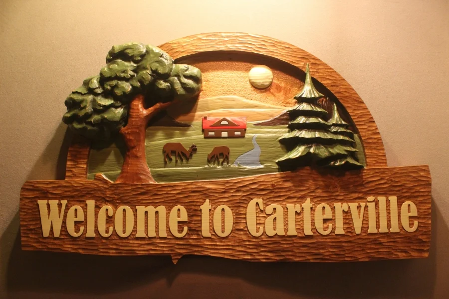 Cabin signs, cottage signs, family home signs by Fox Wood Signs