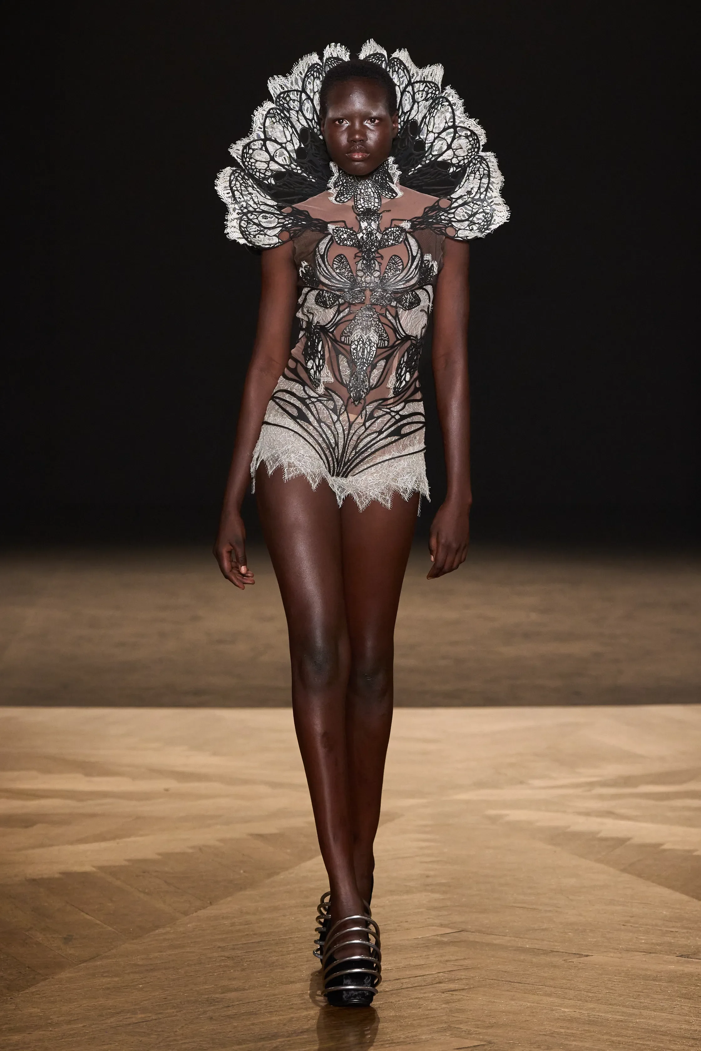 00008-iris-van-herpen-fall-2025-couture-credit-gorunway.jpg.webp