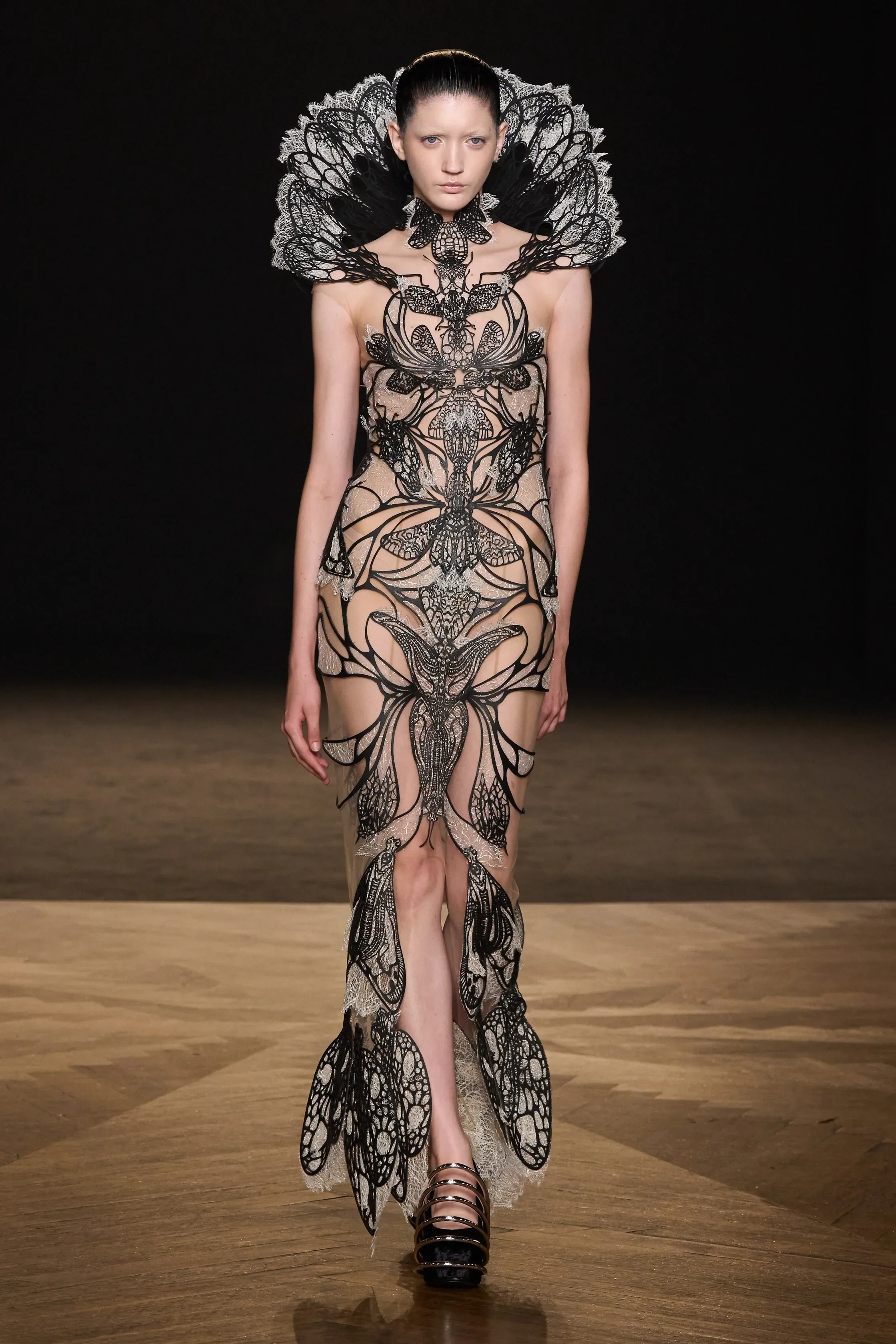 00009-iris-van-herpen-fall-2025-couture-credit-gorunway.jpg.webp
