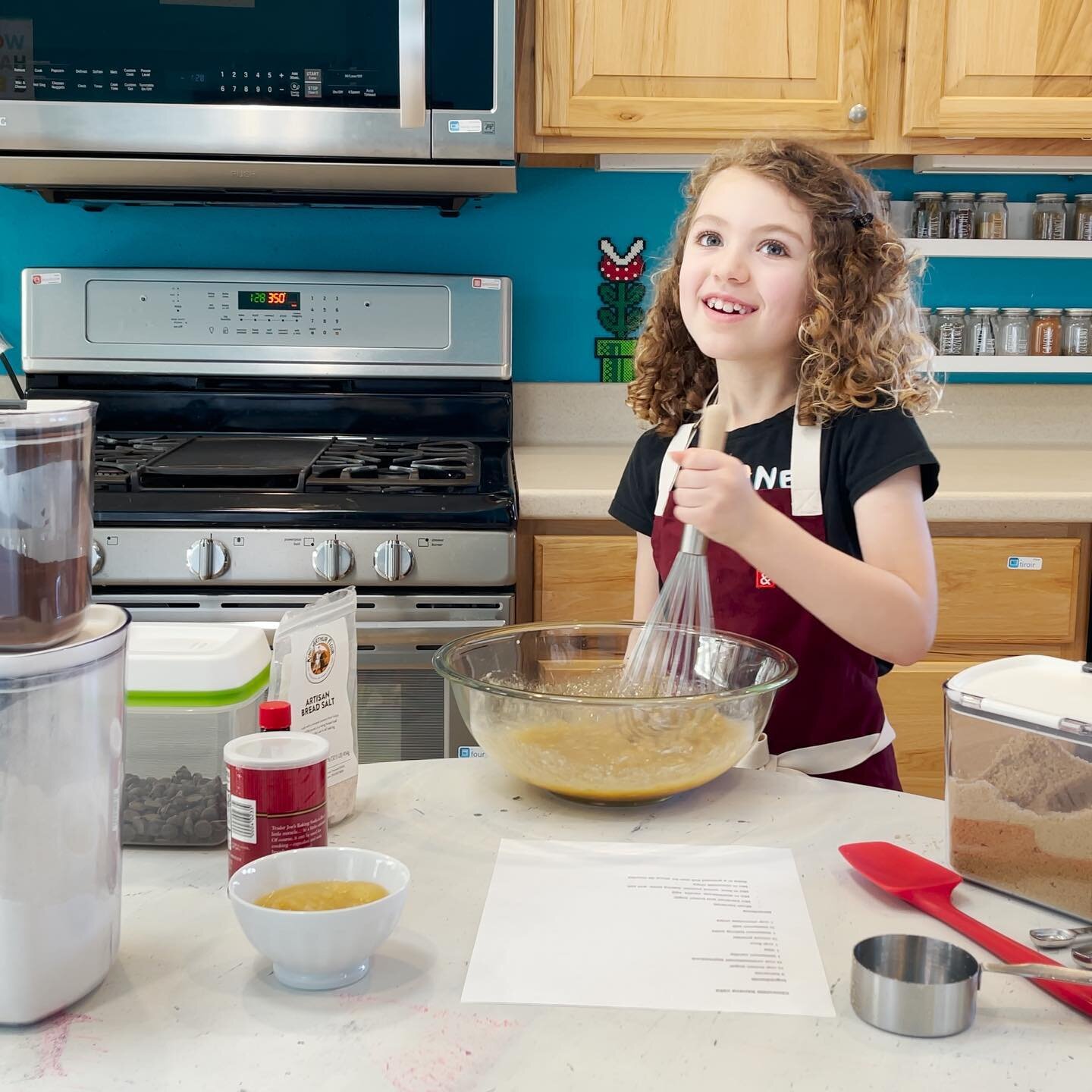 Our youngest baker got to do her first solo baking video! She rocked it! Chocolate banana cake, yum 😋 Link in bio.