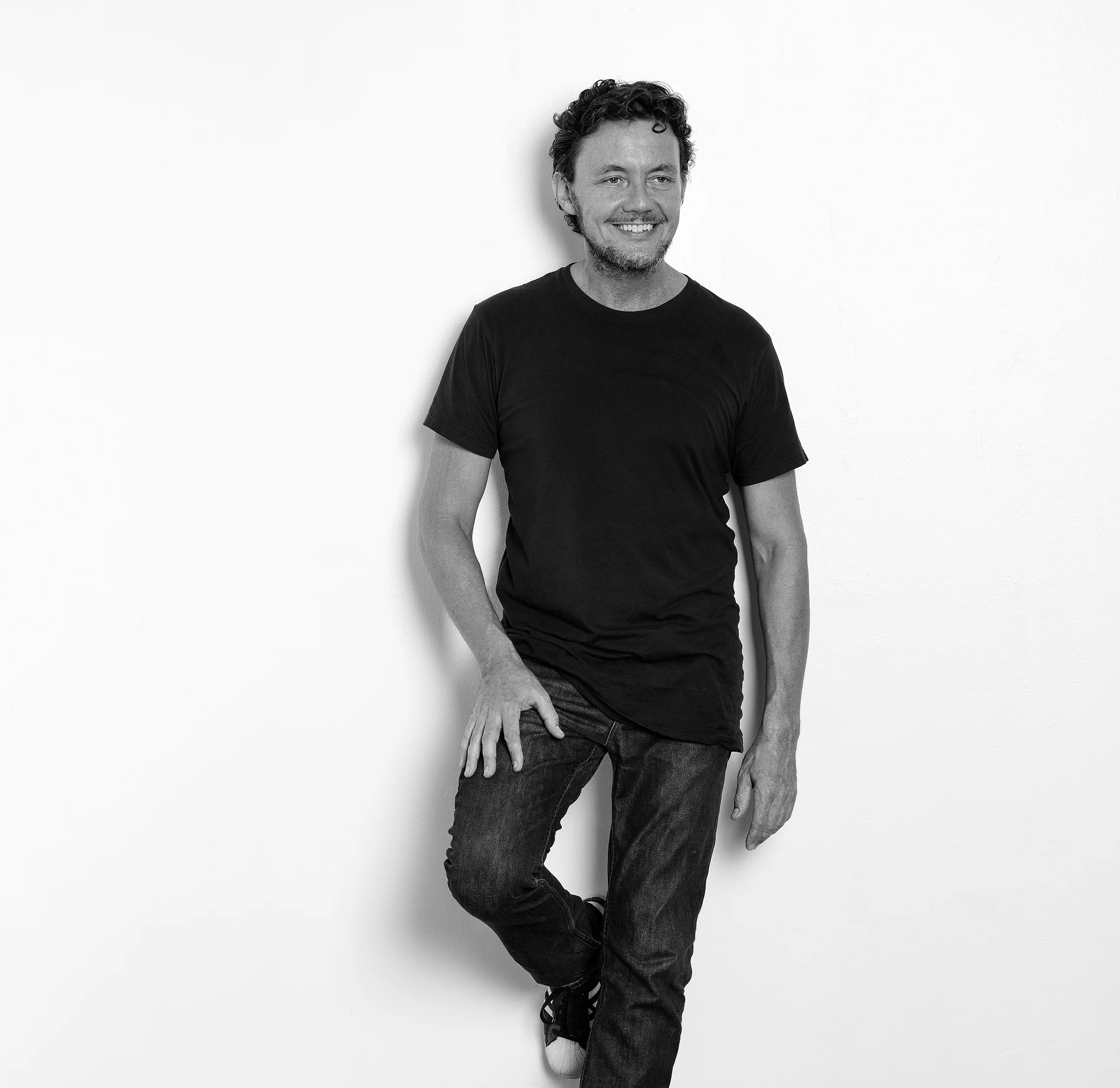 Charles Wilson Charles Wilson is a furniture and product designer based in Sydney. A graduate of industrial design from the University of Technology, in 1995 his career was established with the maker brand, Woodmark when they developed his CW1 Swivel Chair, his first successful production design. Since then, he has gone on to devise pieces for MENU, Herman Miller, King Living, and the state government of New South Wales. His limited-edition Tallboy for Broached Commissions has entered private collections and was exhibited at Design Days, Dubai. He has shown at the Salone del Mobile, 100% Design, London, and is the winner of a number of awards including the Good Design Award and the Bombay Sapphire Design Award.