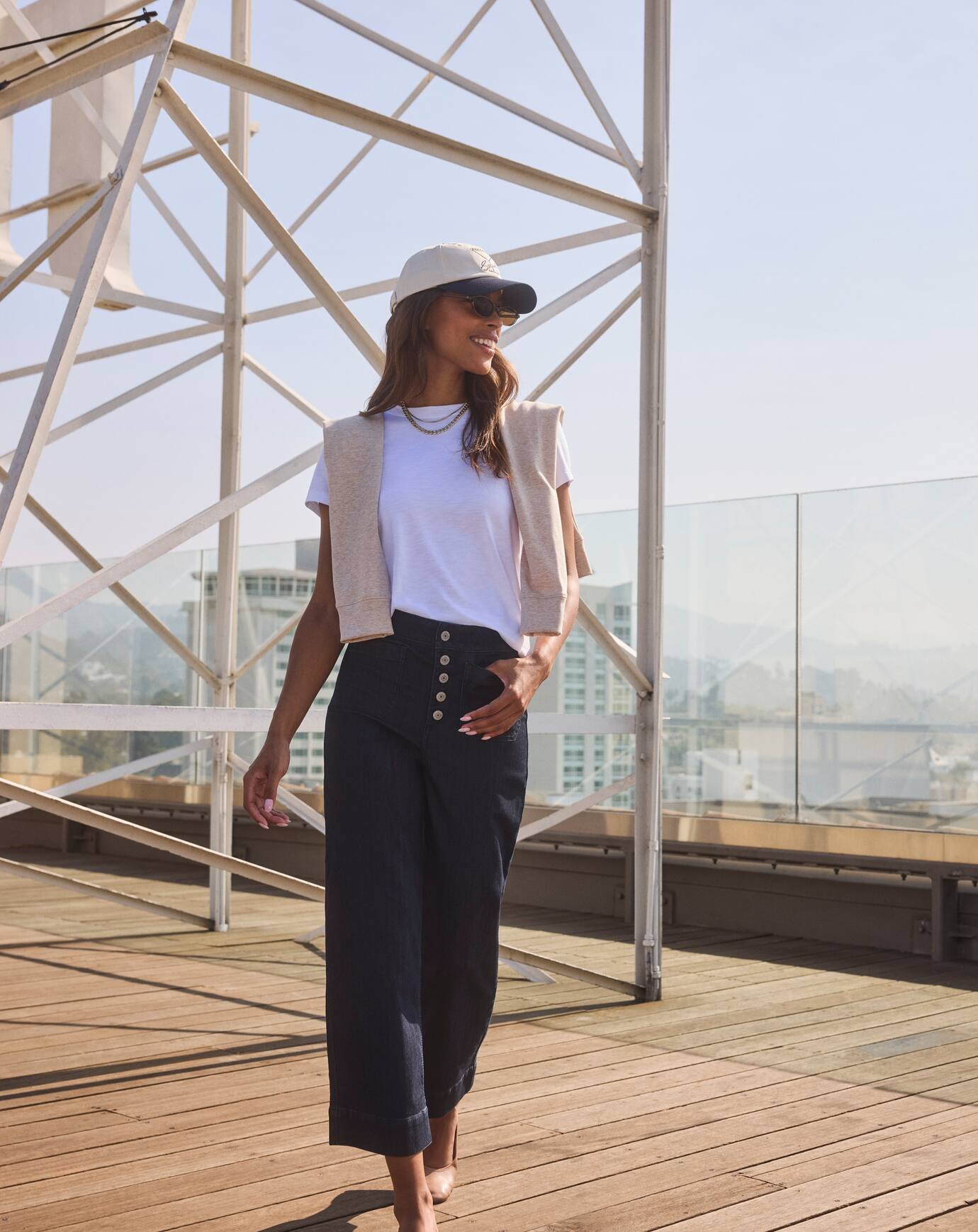 LIFESTYLE_PDP_IMAGE-SS26_SOCIAL CLUB CAPSULE_WOMENS_SHOT18_7066_SECONDARY.jpg