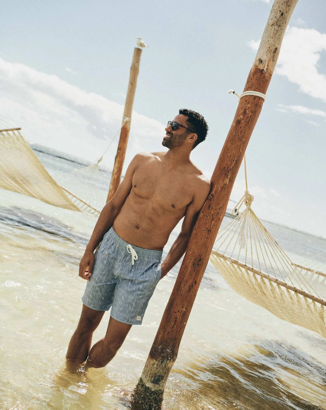 LIFESTYLE_PDP_IMAGE-FH26 BOARDSHORTS_Day3_SHOT_07_16778_SECONDARY.jpg