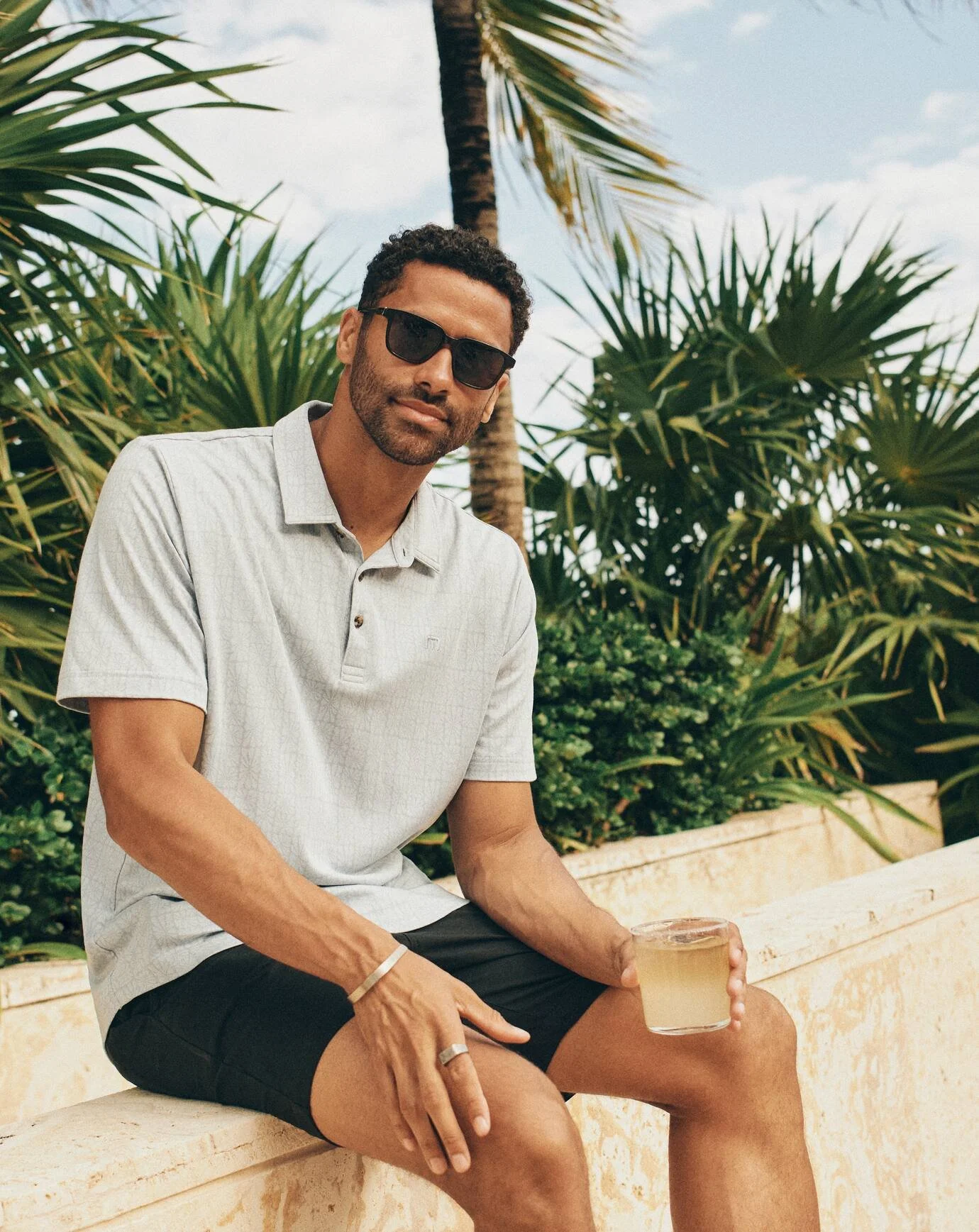 LIFESTYLE_PDP_IMAGE-SS26 CABANA PRINT_MENS_Day3_SHOT_12_19090_SECONDARY.jpg