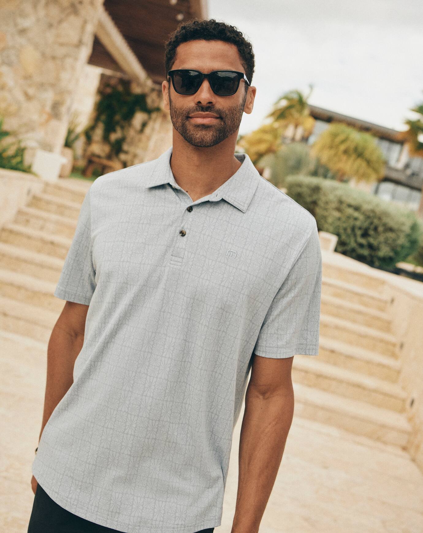 LIFESTYLE_PDP_IMAGE-SS26 CABANA PRINT_MENS_SHOT_12_19543_SECONDARY.jpg