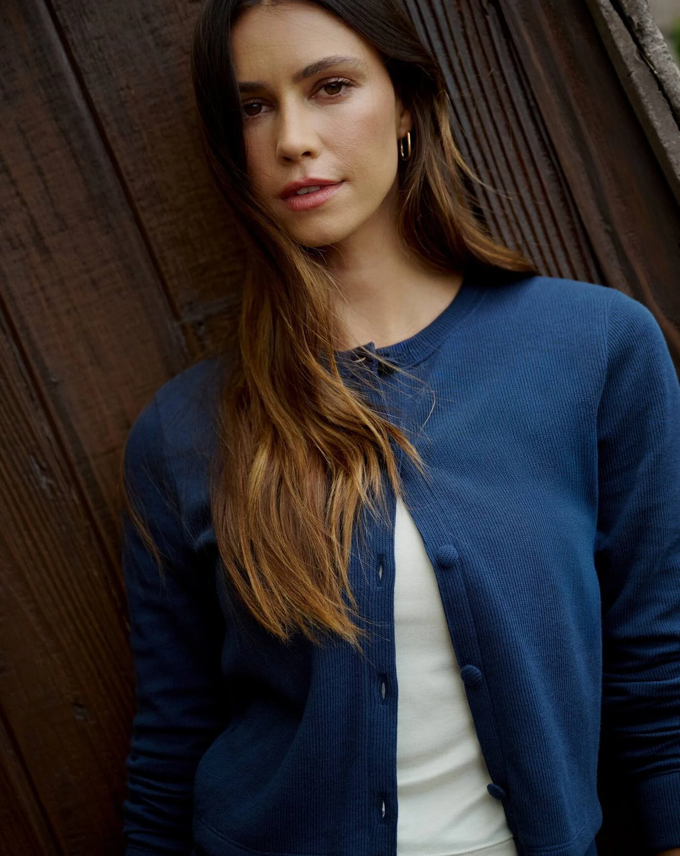 LIFESTYLE_PDP_IMAGE-FH26 HOLIDAY GIFT GUIDE_WOMENS_SHOT3_0965_SECONDARY.jpg
