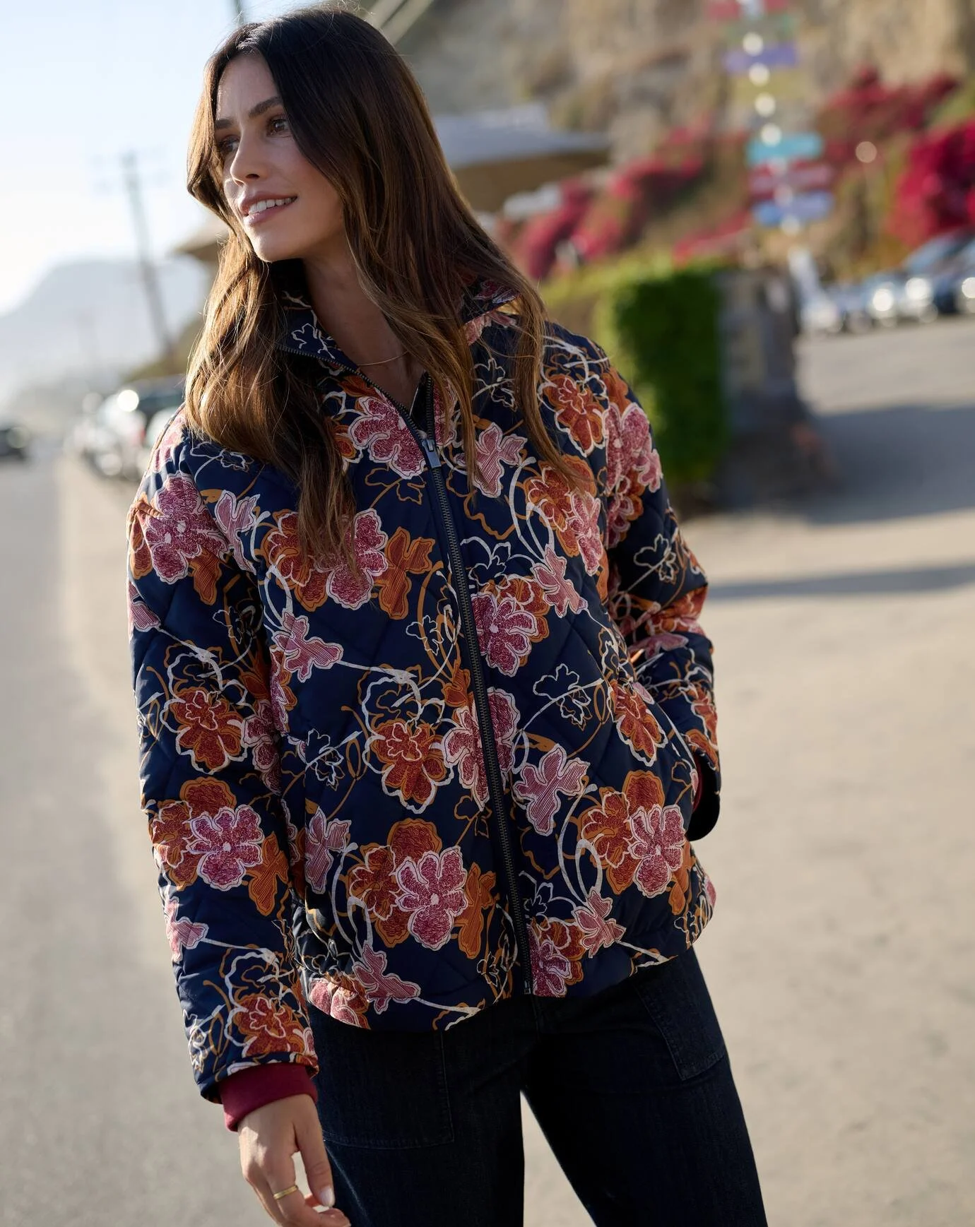 LIFESTYLE_PDP_IMAGE-FH26 HOLIDAY GIFT GUIDE_WOMENS_SHOT9_7083_SECONDARY.jpg
