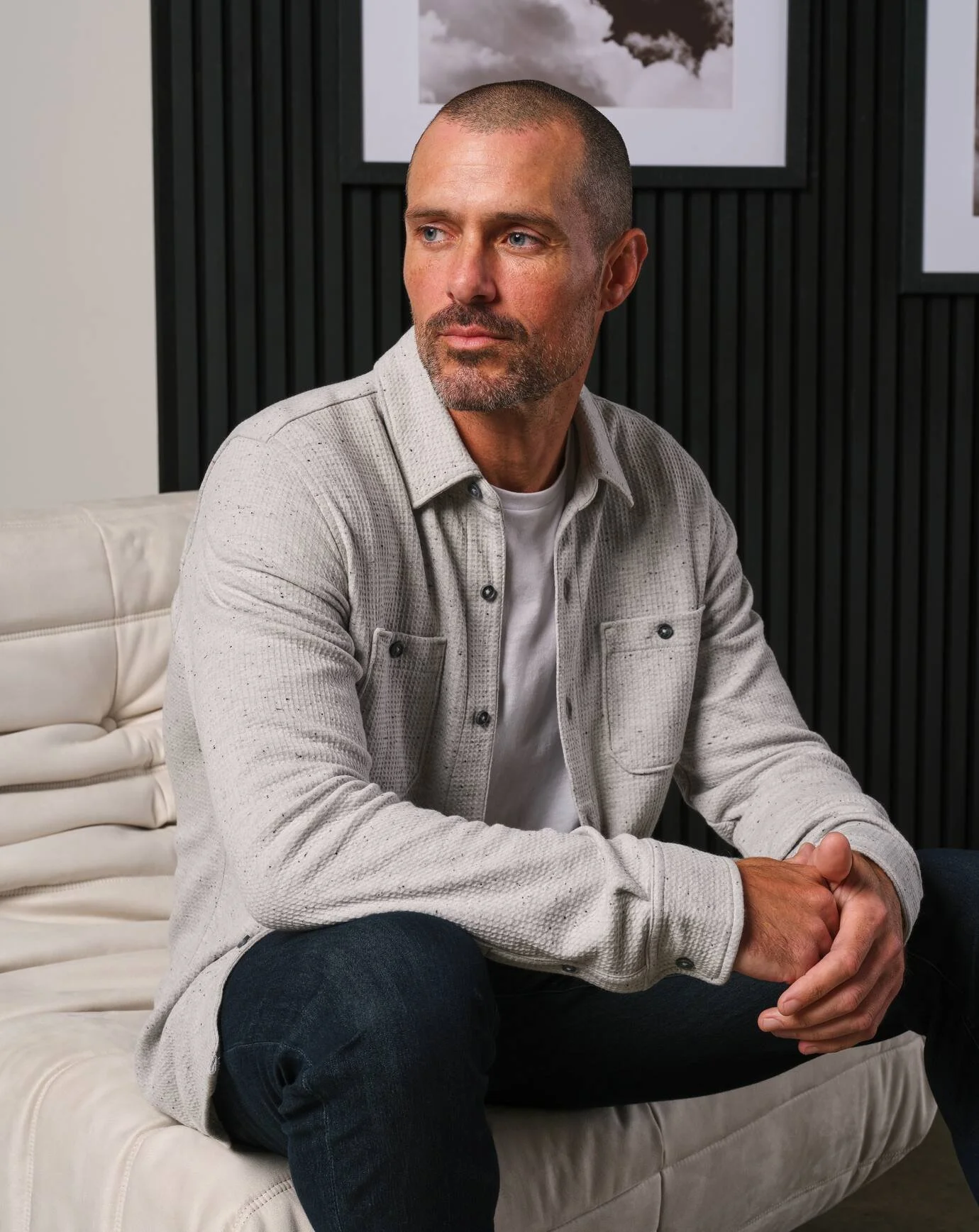 LIFESTYLE_PDP_IMAGE-FH26_MENS_HOLIDAY GIFT GUIDE_SHOT12_1653_SECONDARY.jpg