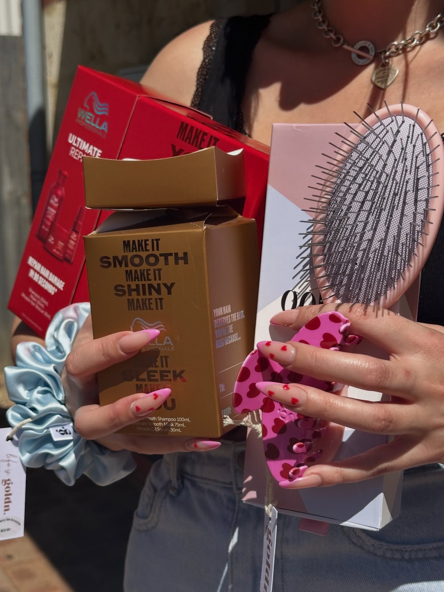 Listen up 👀

Valentine&rsquo;s Day is right around the corner, and let&rsquo;s be honest&hellip; your partner does not want another box of chocolates 🍫 (maybe one).

We&rsquo;ve got gifts they&rsquo;ll actually use:
✨ Haircare packs
✨ Scrunchies &a