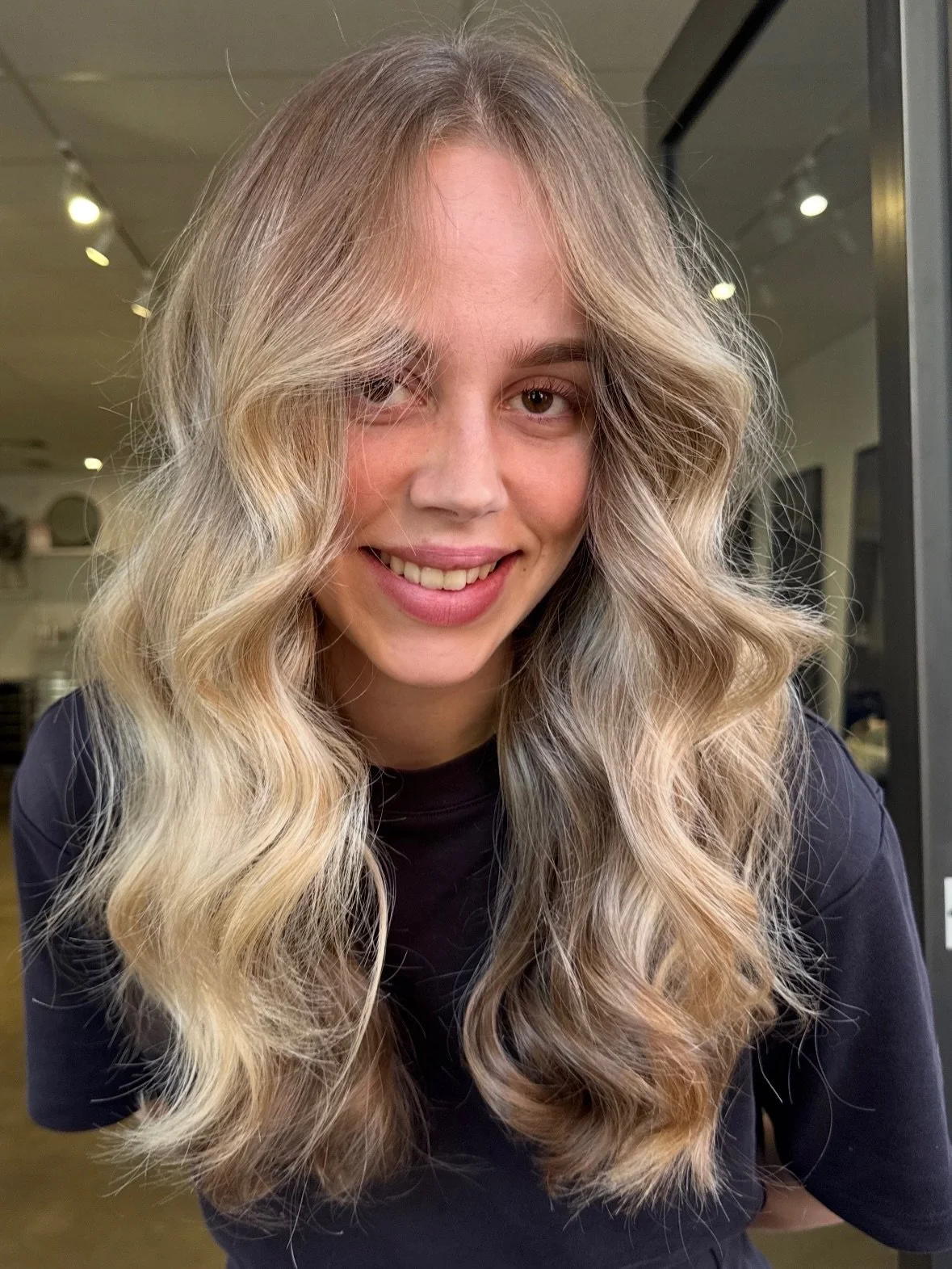 VANILLA CHAI BLONDE 🤤

Soft dimension with a bit of spice 🫶🏼
Wanting to walk out feeling fresh but don&rsquo;t want to be in the salon every 6 weeks? ASK FOR THIS 🙌🏼

Nina &bull; Dalkeith
Perth Blonde Salon | BoBlonde 
Creamy dimensional blonde 
